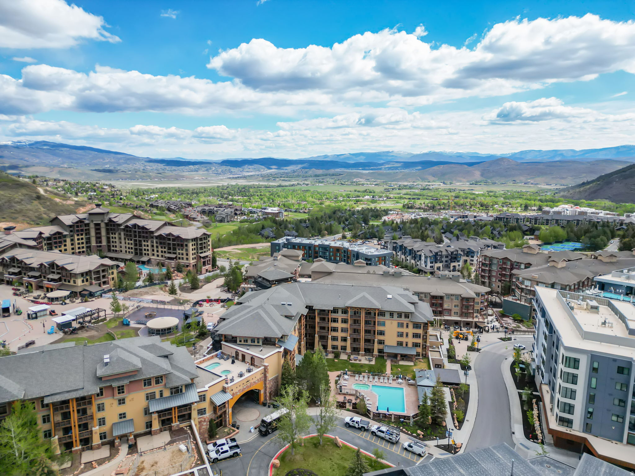 SUNDIAL LODGE - Residential
