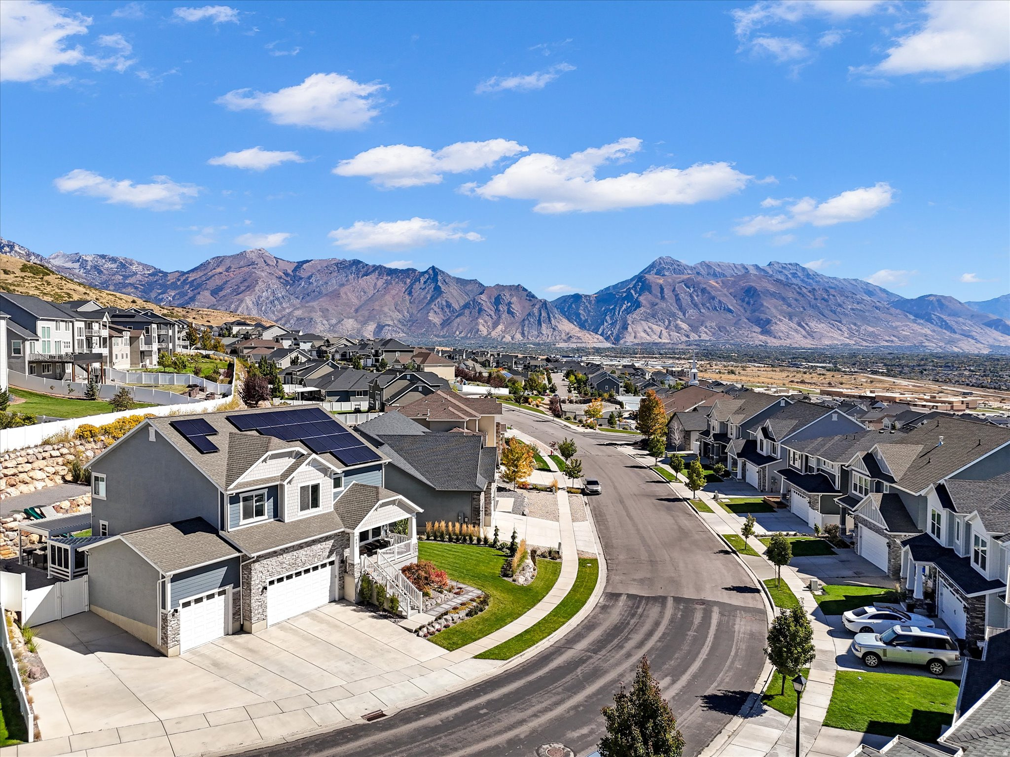 CANYON HILLS - Residential
