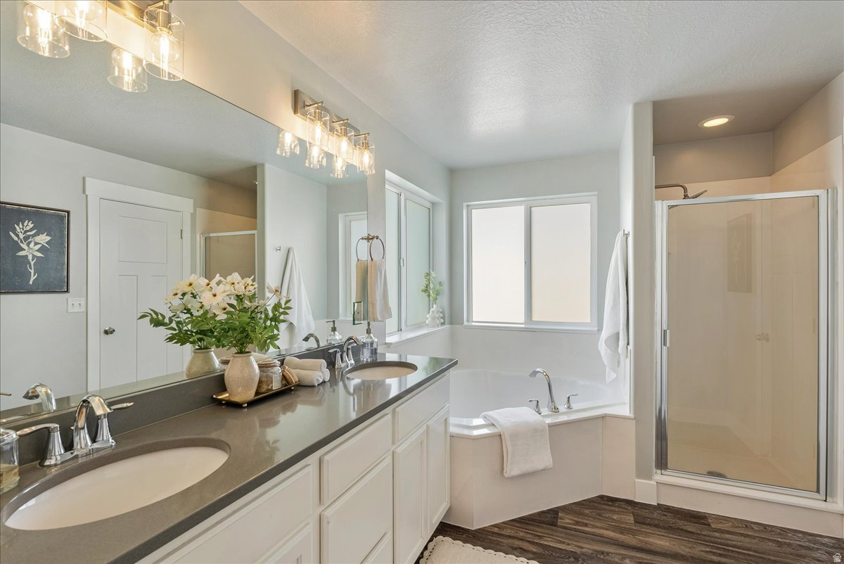 CANYON HILLS - Residential