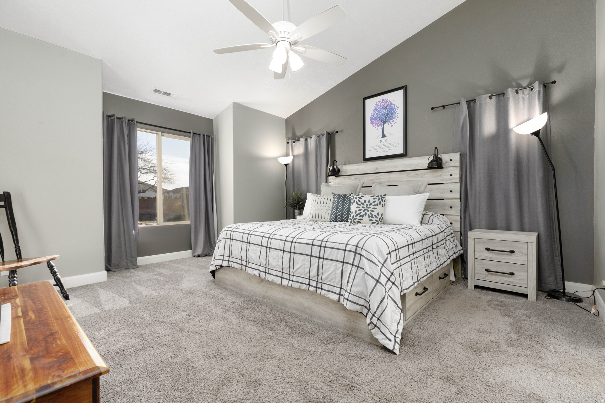 MEADOW LANE EST - Residential