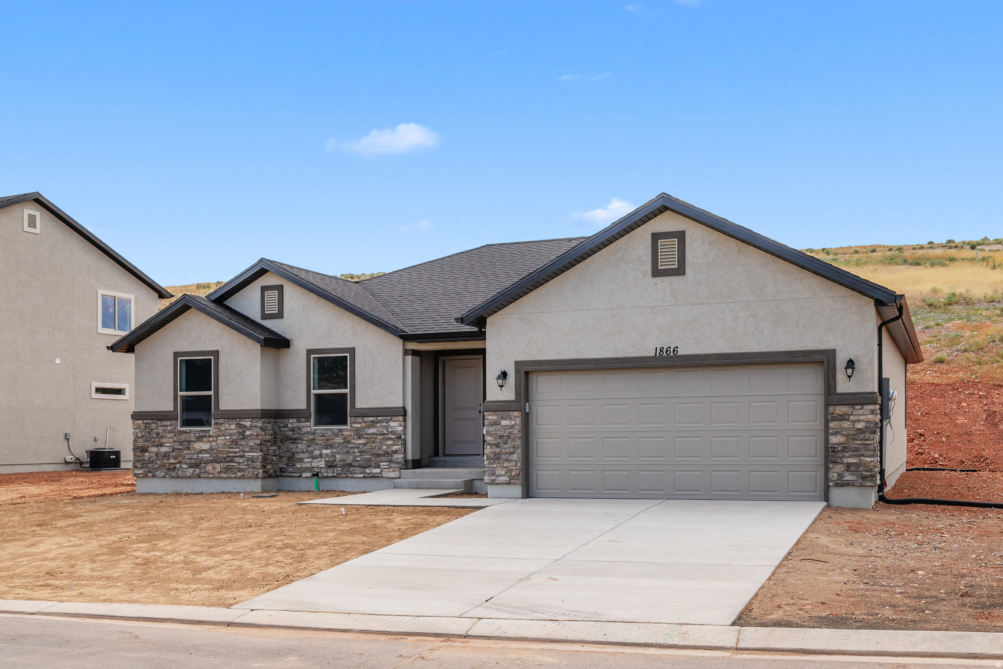 SUMMIT RIDGE THE HILLS - Residential