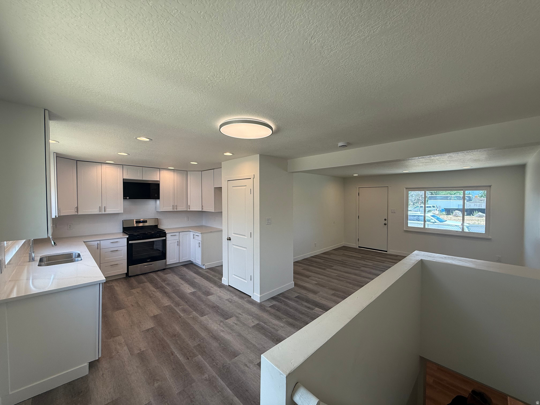 HOFFMAN HEIGHTS - Residential
