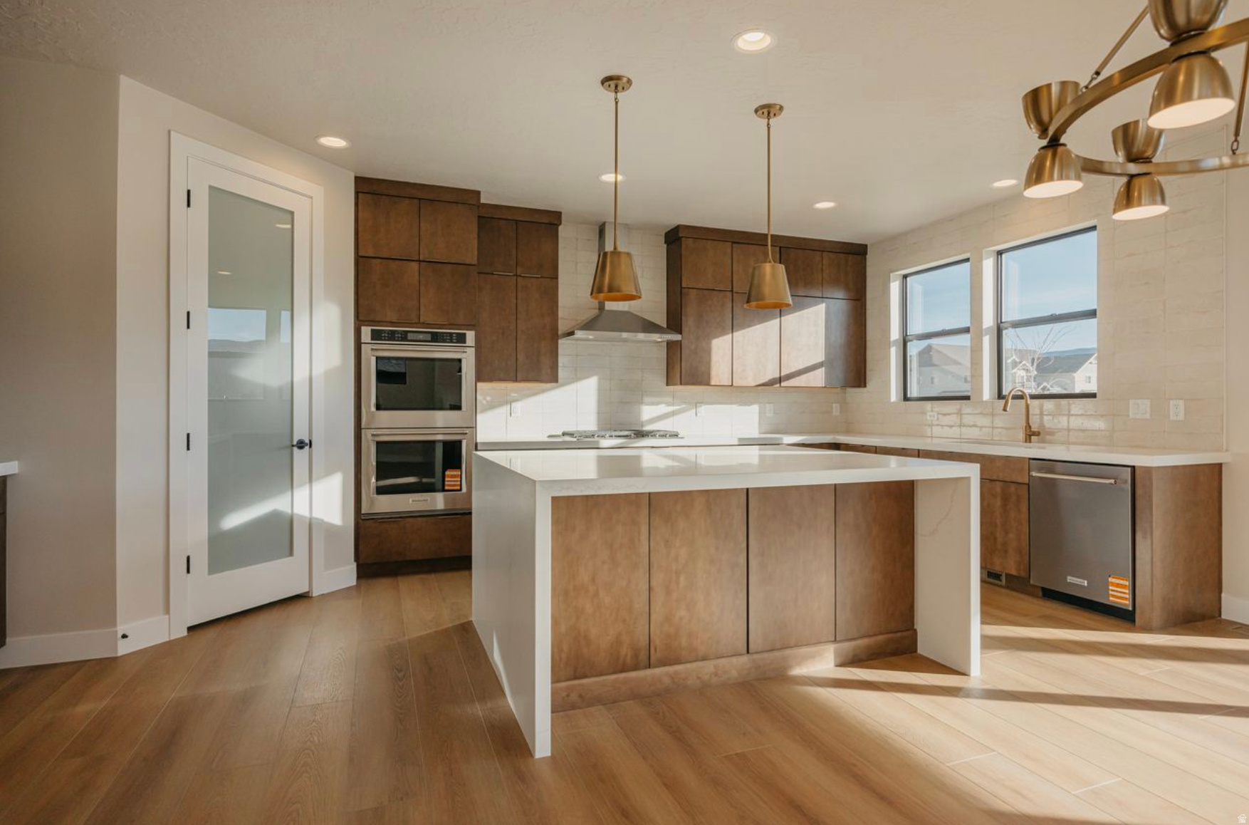 CROSSINGS AT LAKE CREEK - Residential