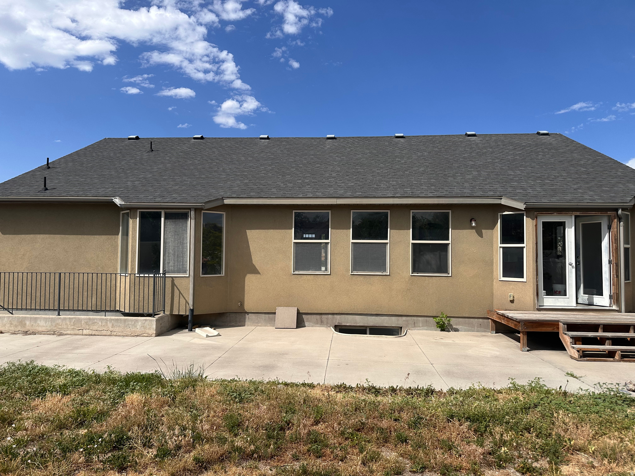 MEADOWS - Residential