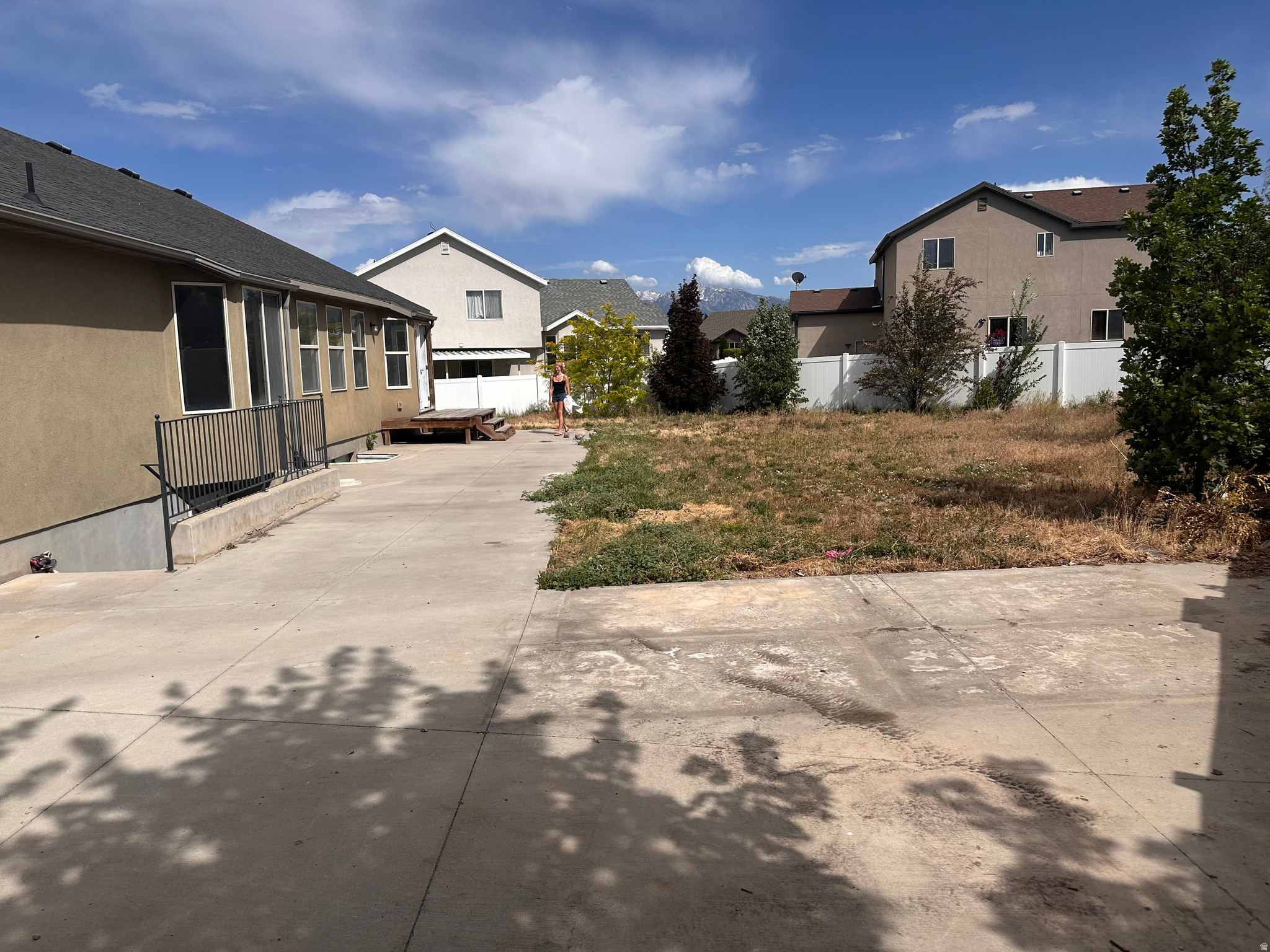 MEADOWS - Residential