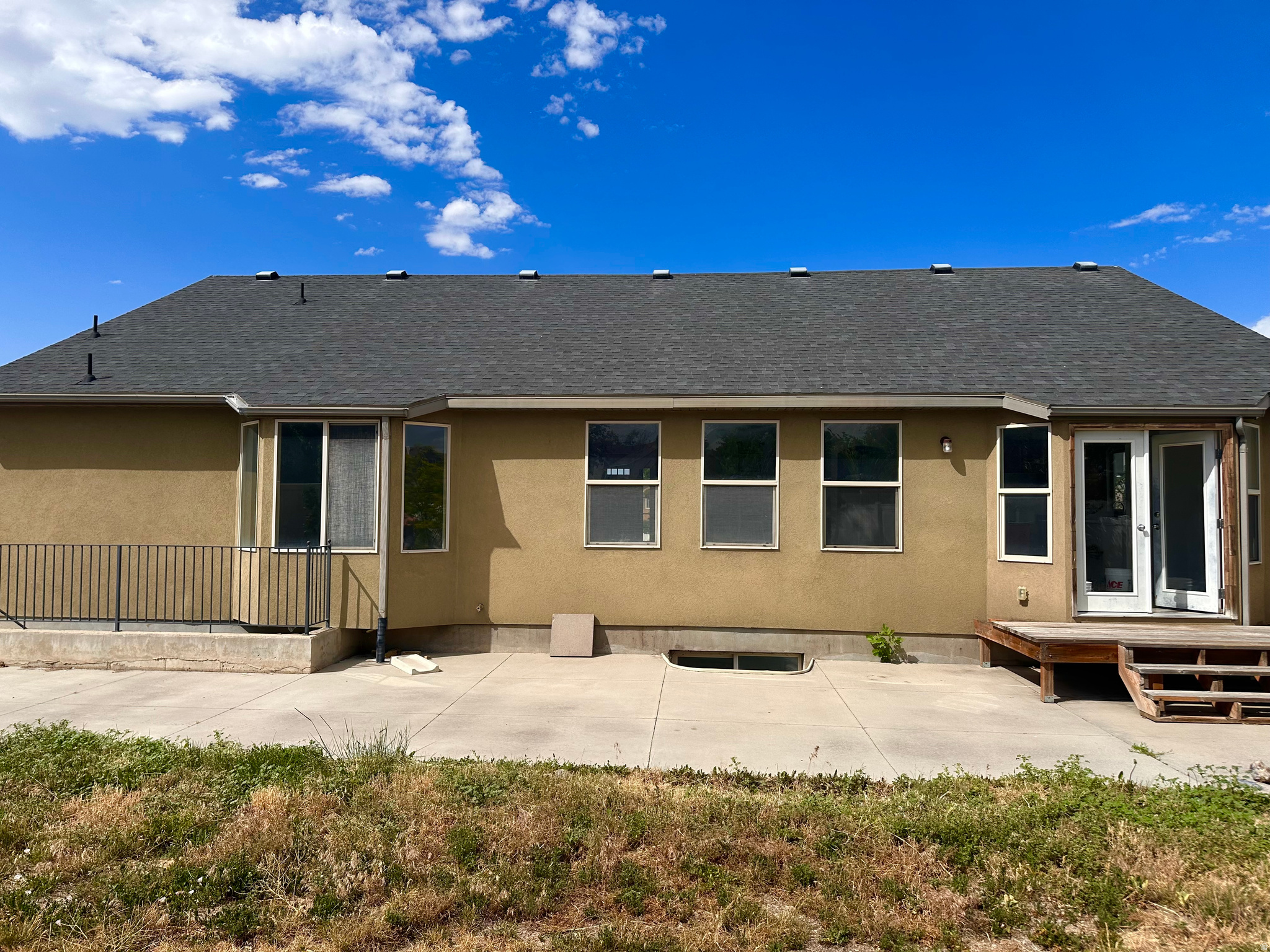 MEADOWS - Residential