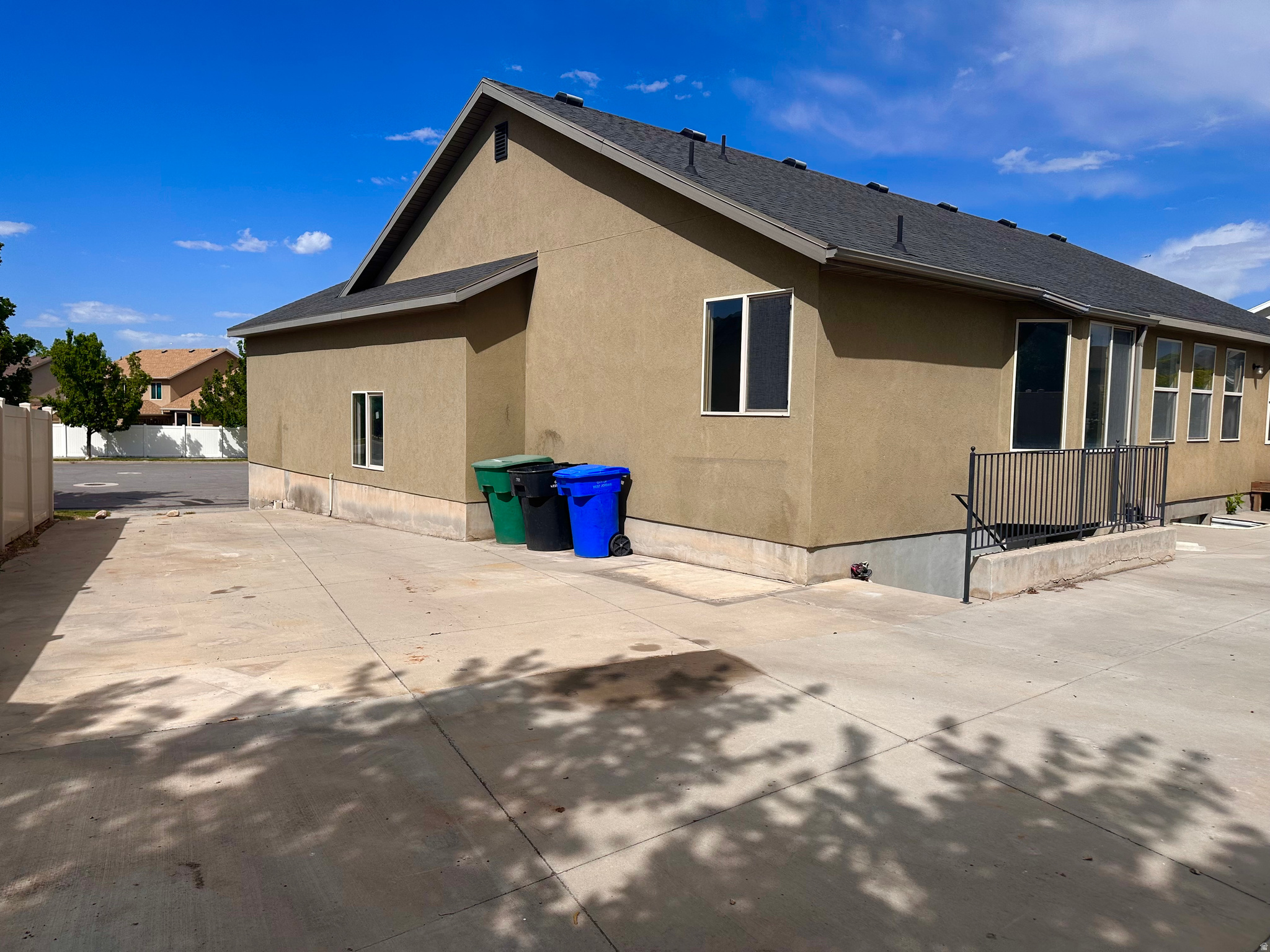 MEADOWS - Residential