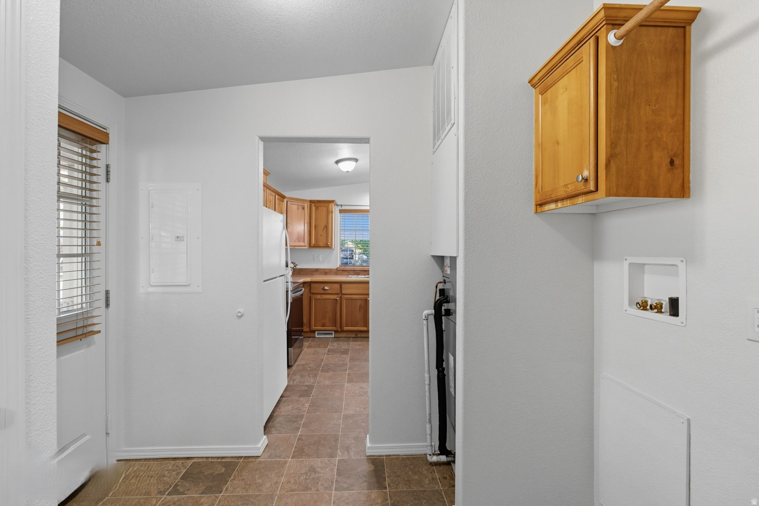KINGS ROW EST 1 - Residential