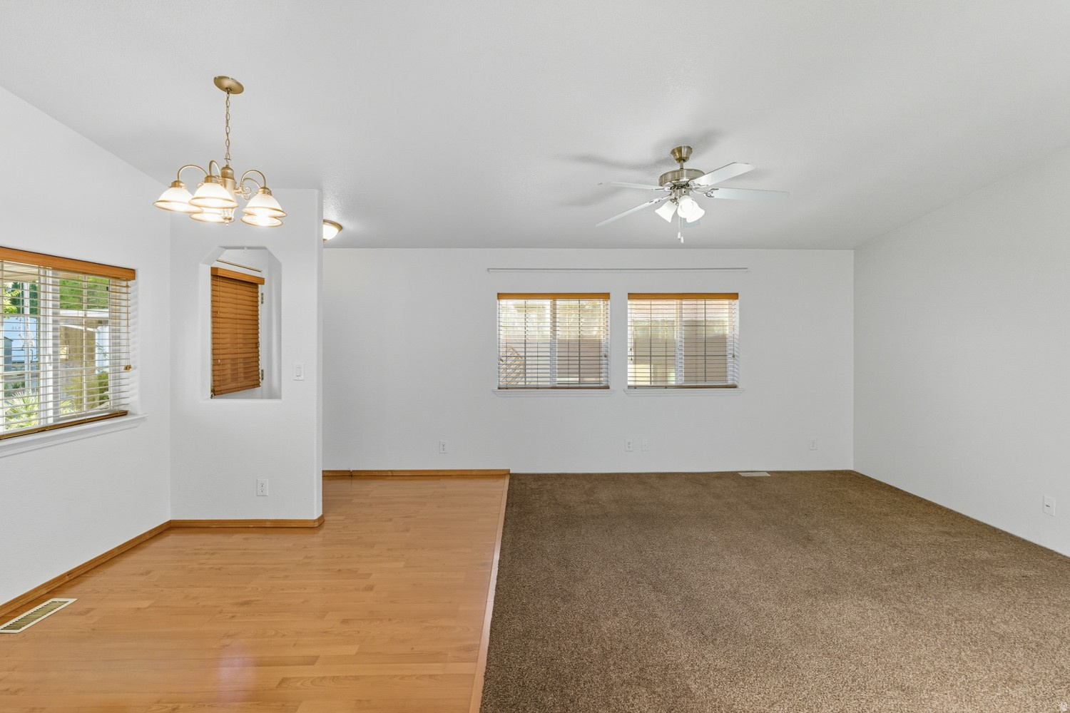 KINGS ROW EST 1 - Residential