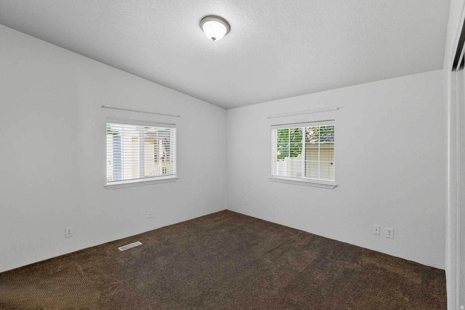 KINGS ROW EST 1 - Residential