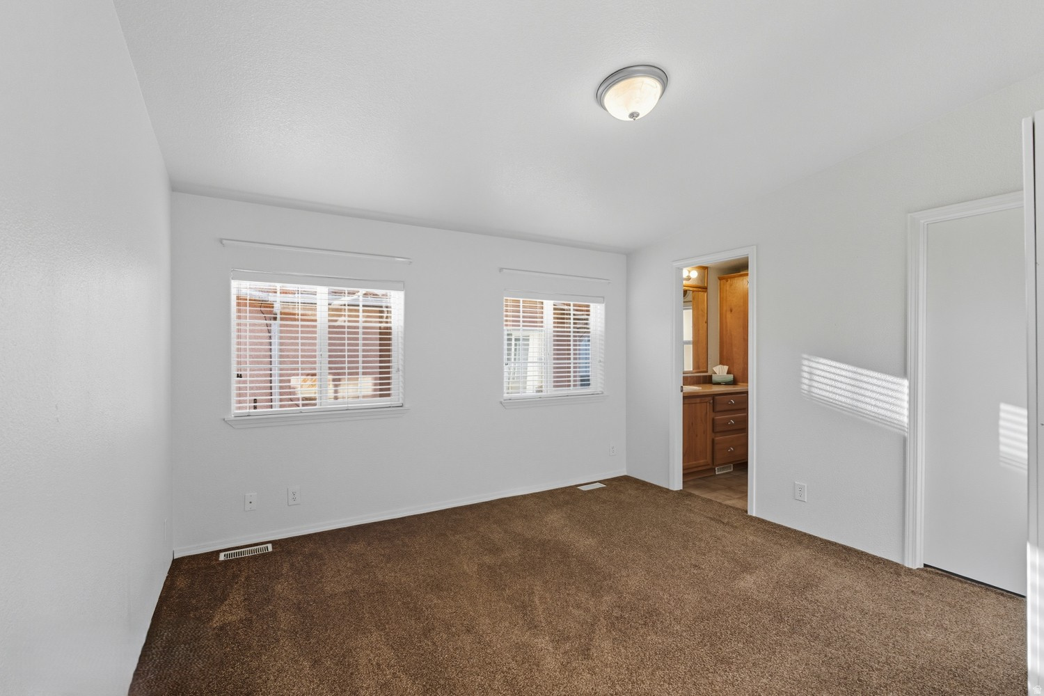 KINGS ROW EST 1 - Residential