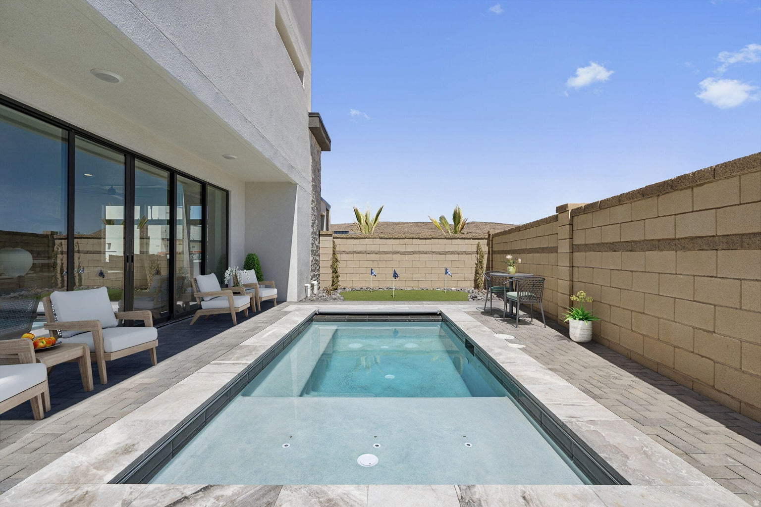 DESERT COLOR RESORT - Residential