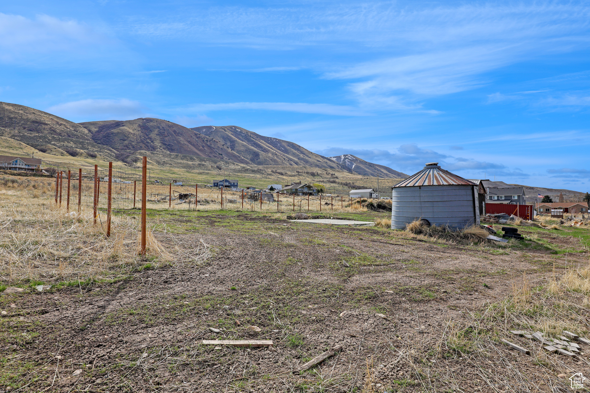 SUNNY HOLLOW MINOR - Residential