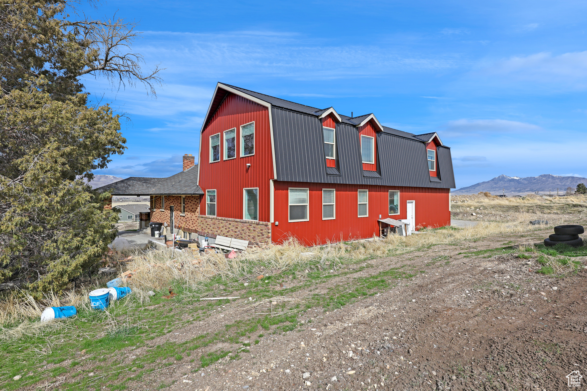SUNNY HOLLOW MINOR - Residential