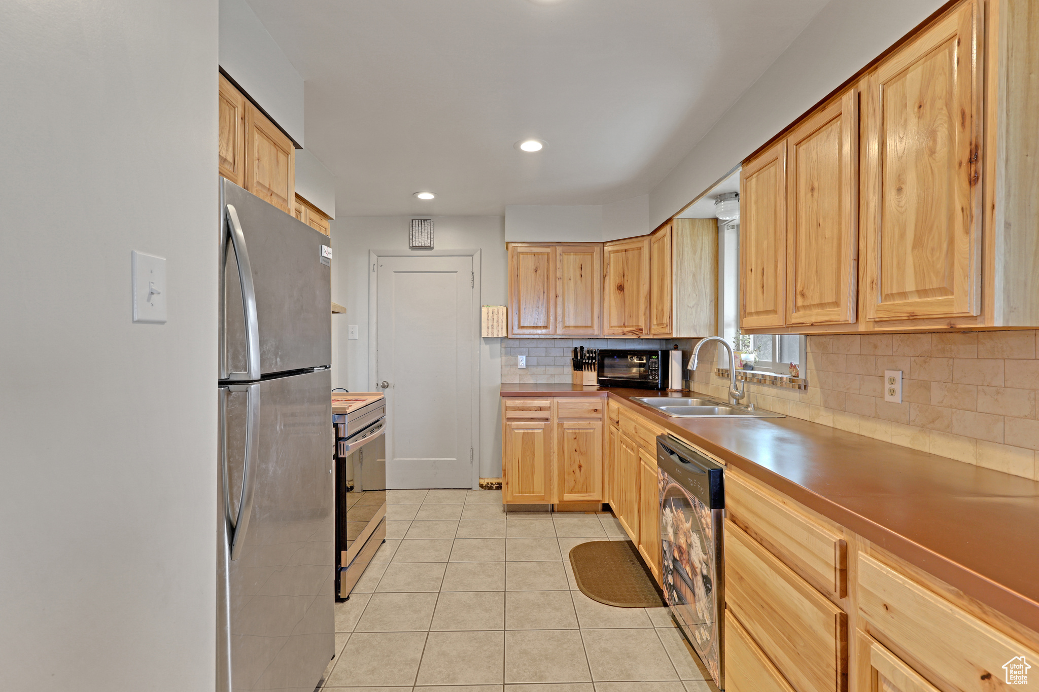 SUNNY HOLLOW MINOR - Residential