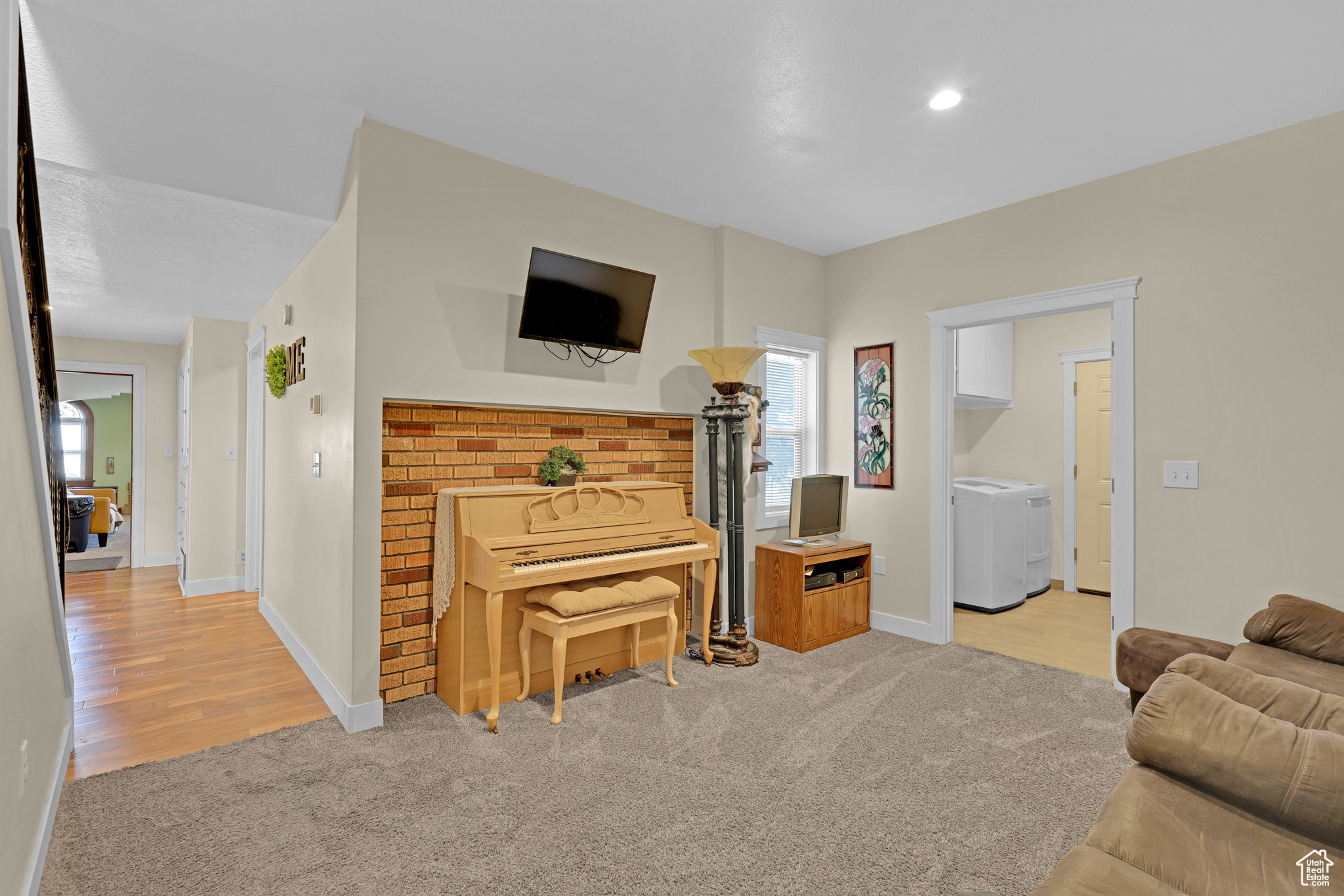 SUNNY HOLLOW MINOR - Residential