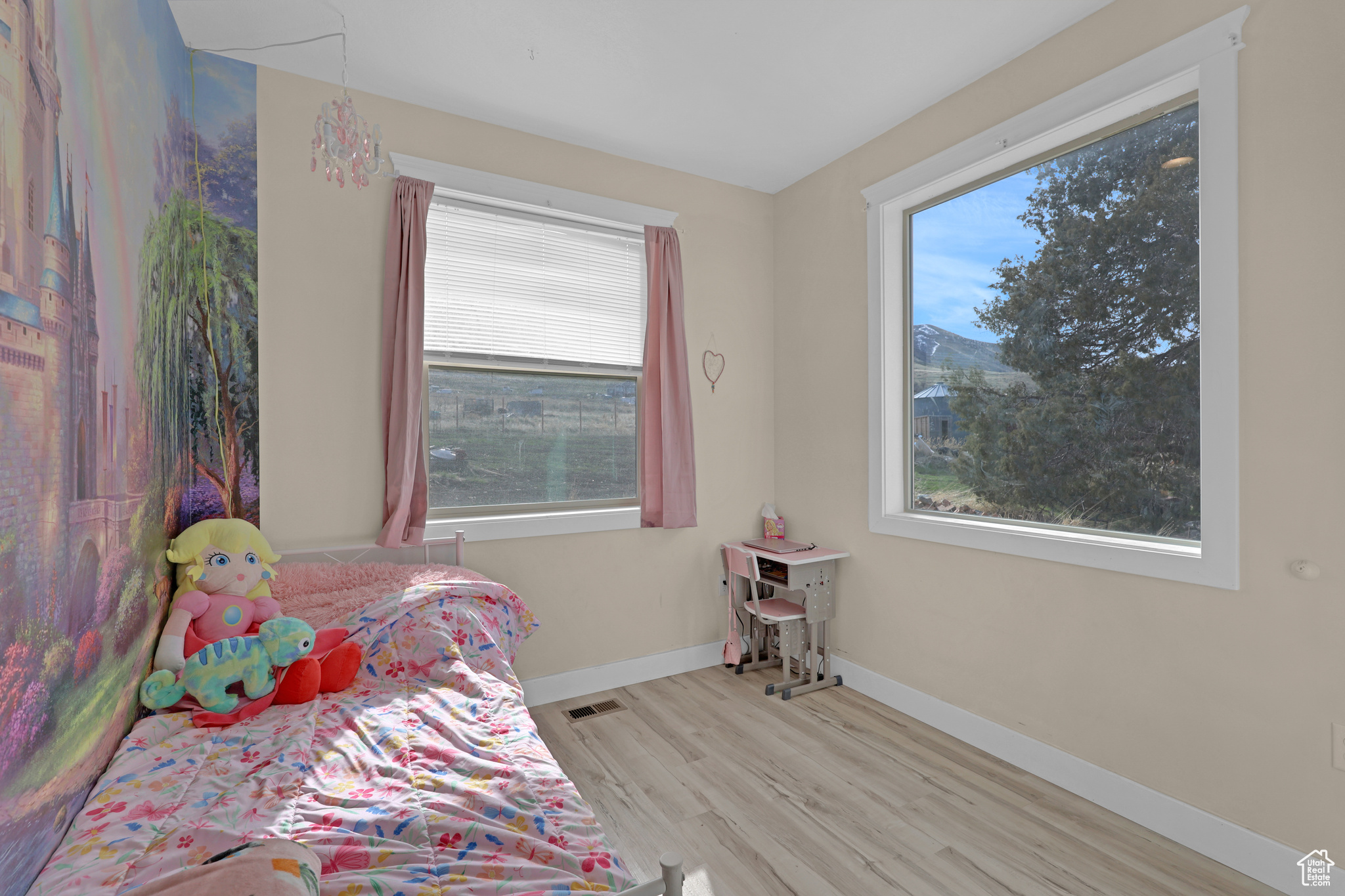 SUNNY HOLLOW MINOR - Residential