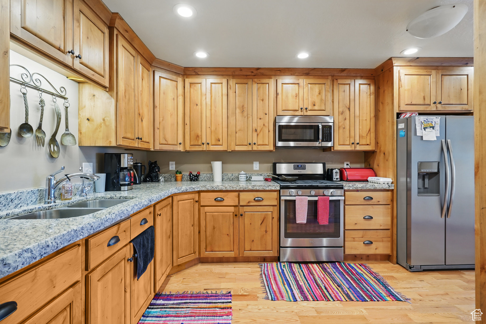 DRY CREEK COMMUNITY PLAN - Commercial Sale
