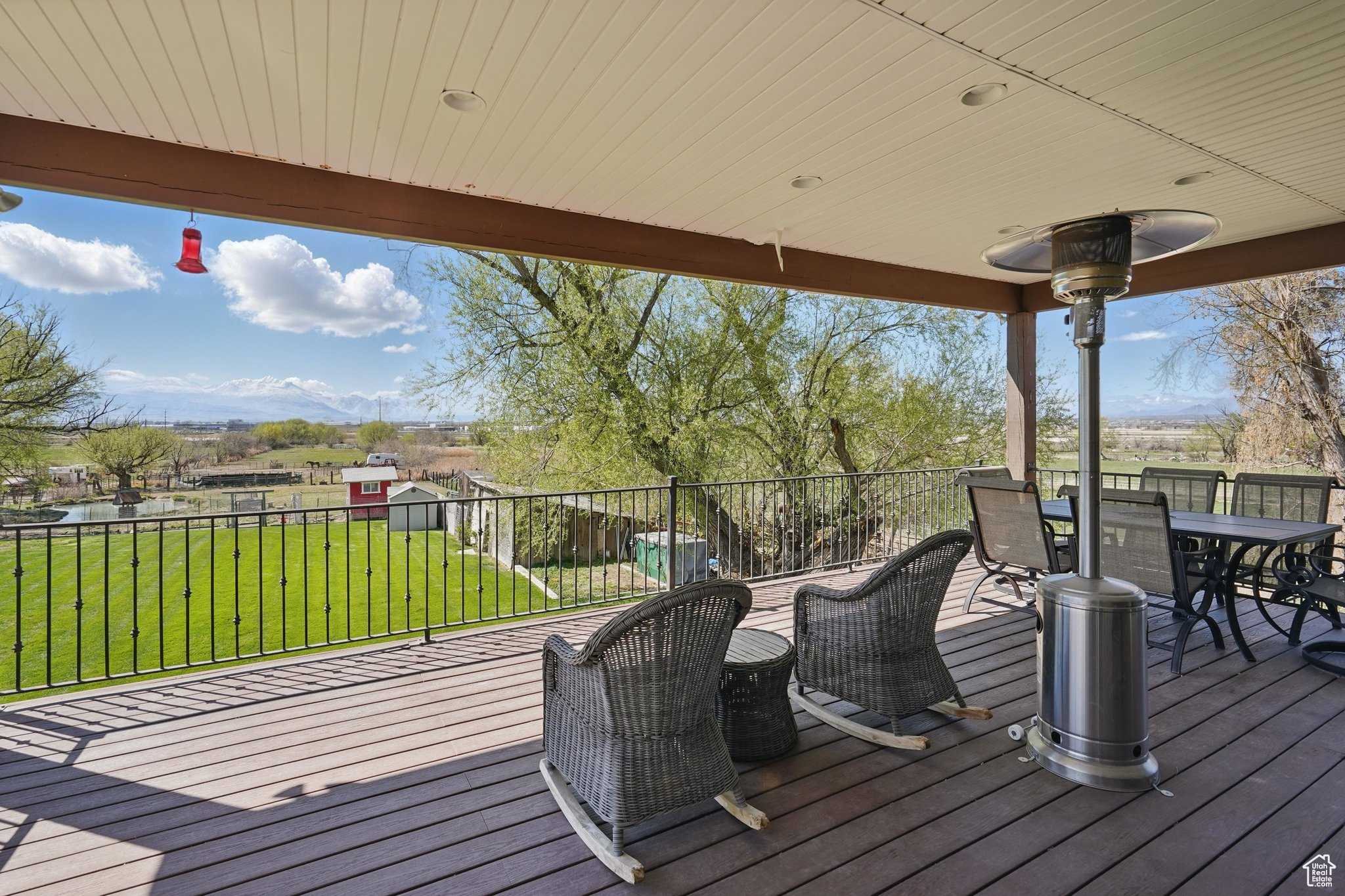 DRY CREEK COMMUNITY PLAN - Commercial Sale