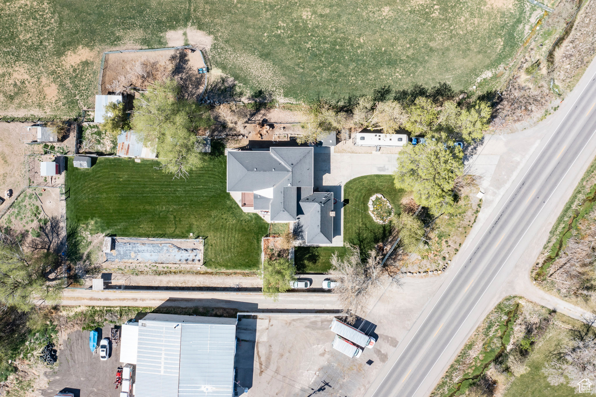 DRY CREEK COMMUNITY PLAN - Commercial Sale