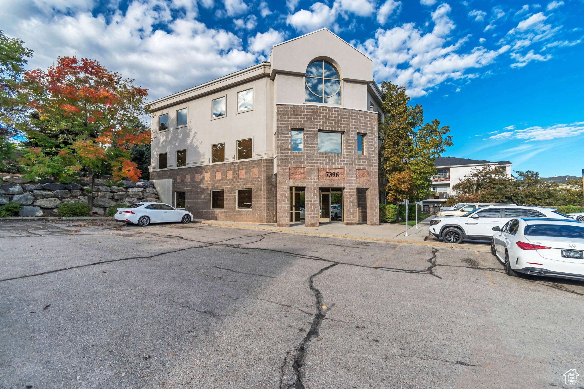 SOUTH UNION BUSINESS PARK - Commercial Sale