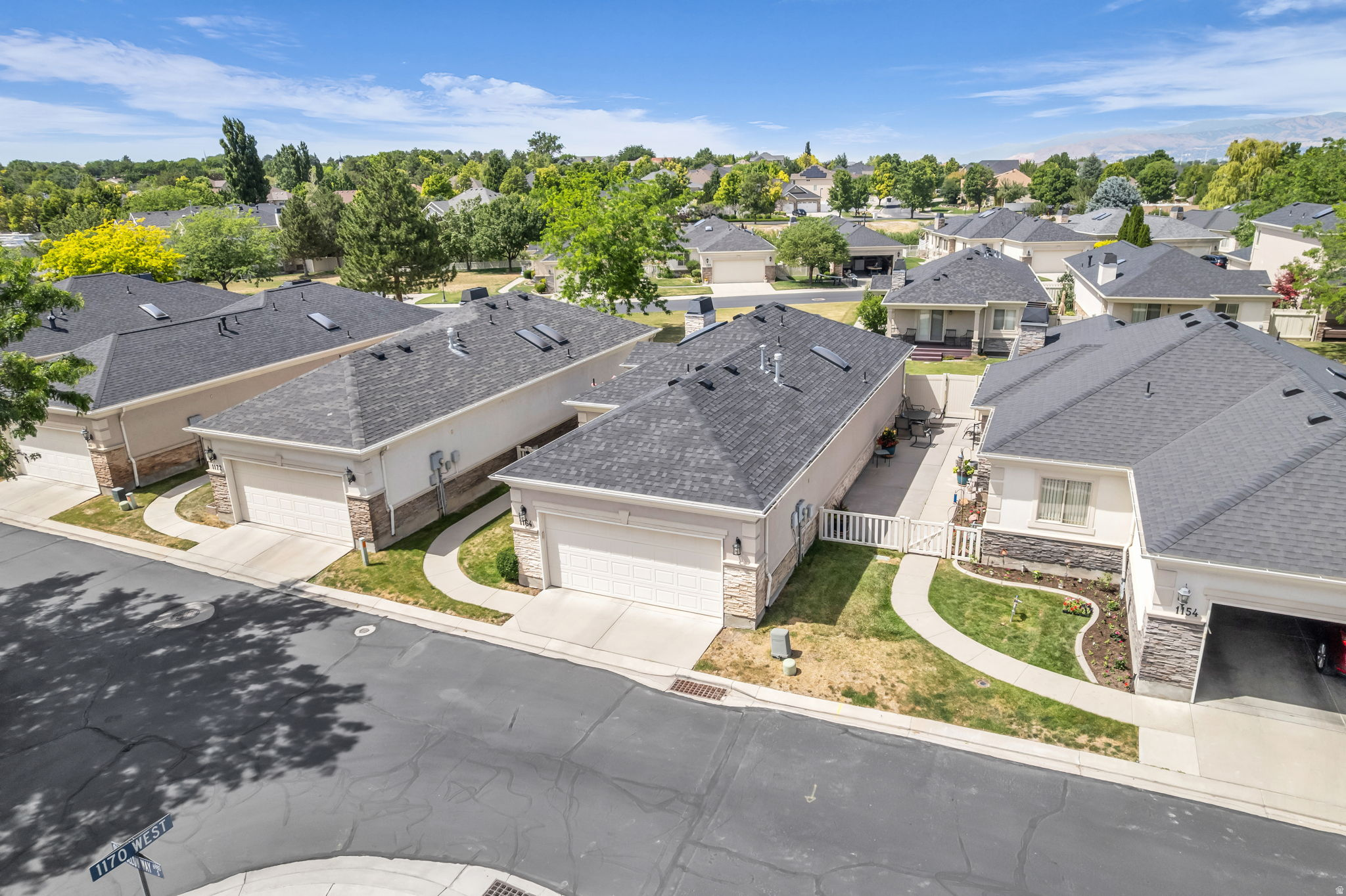 SPRING HOLLOW AT BATEMAN FARM - Residential