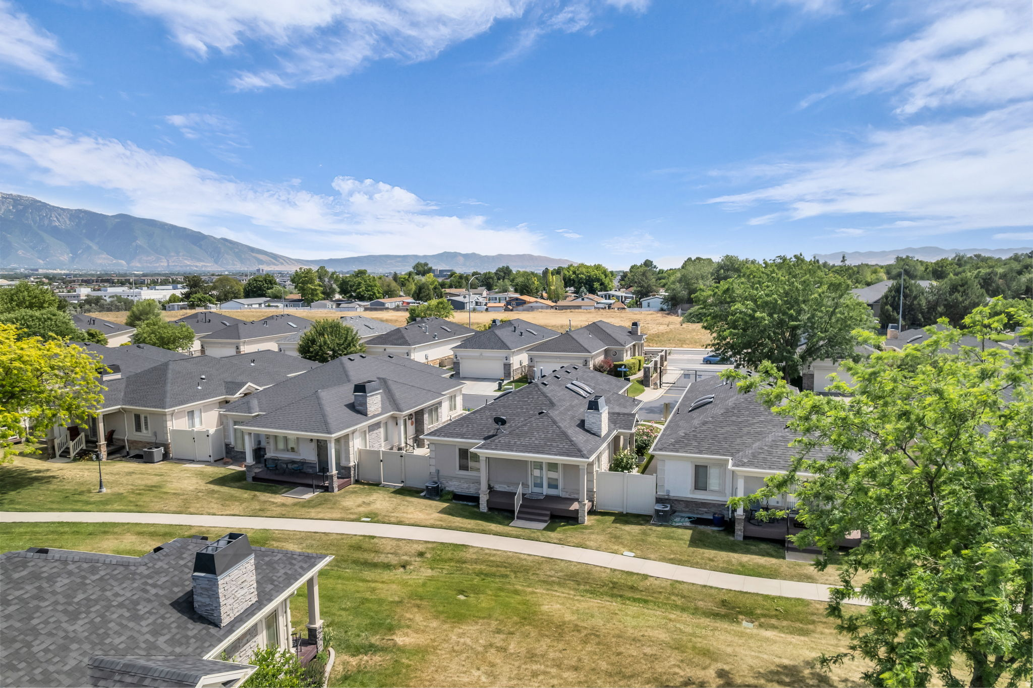 SPRING HOLLOW AT BATEMAN FARM - Residential