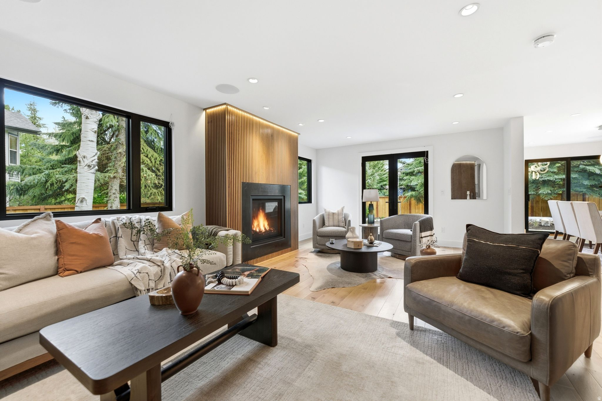 SILVER SPRINGS - Residential