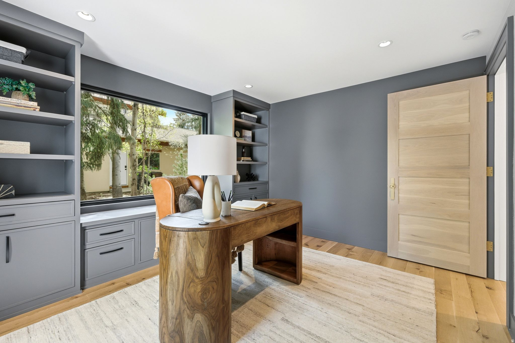 SILVER SPRINGS - Residential