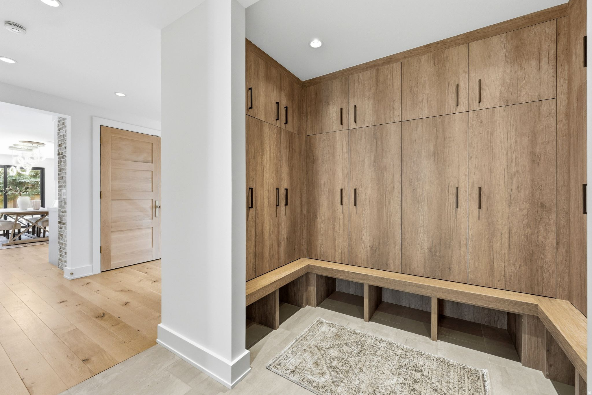 SILVER SPRINGS - Residential