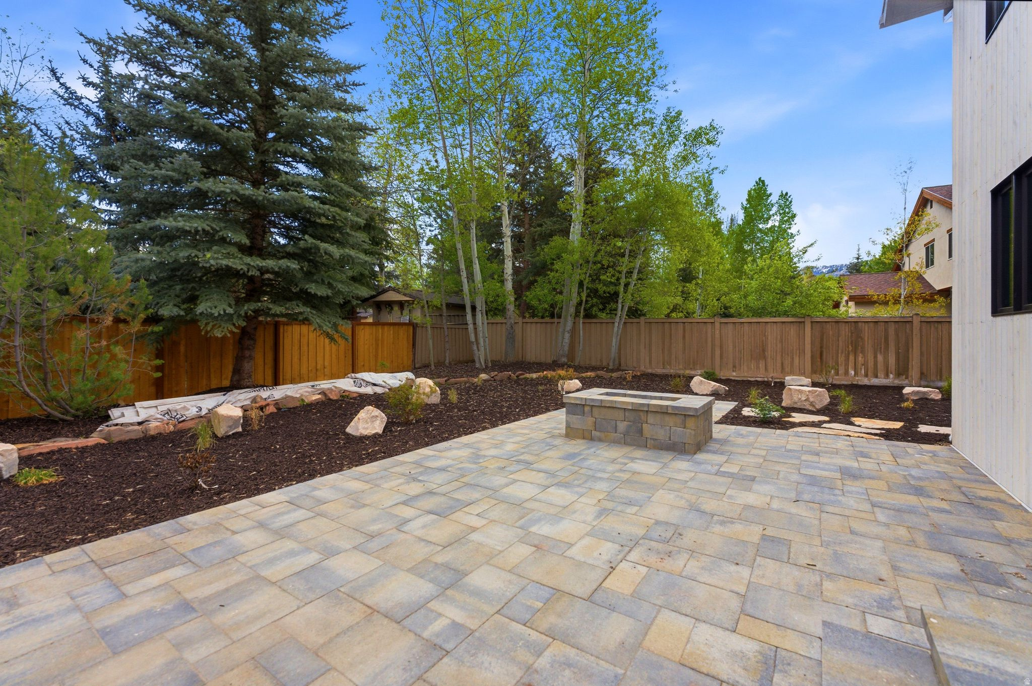 SILVER SPRINGS - Residential