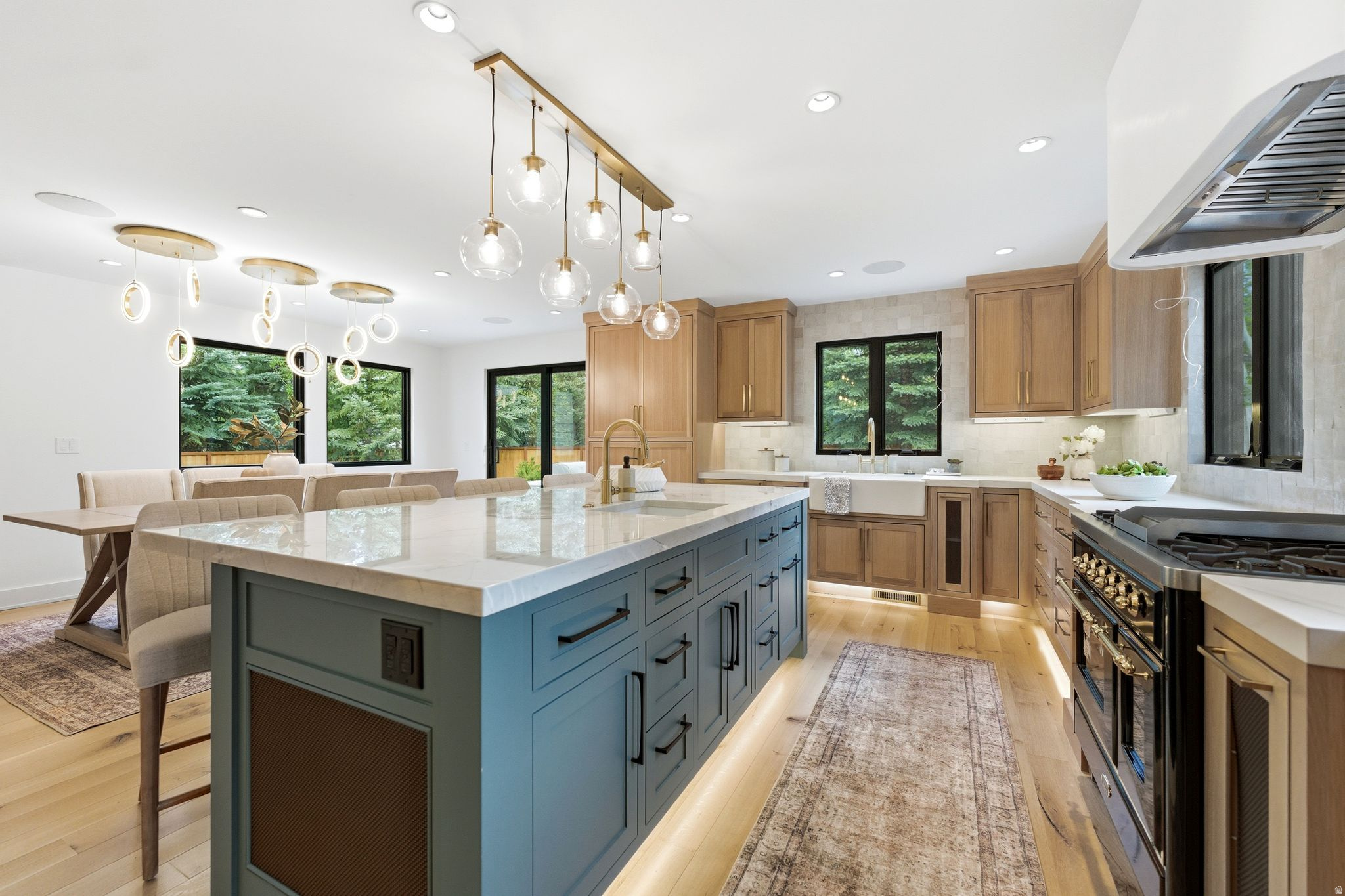 SILVER SPRINGS - Residential