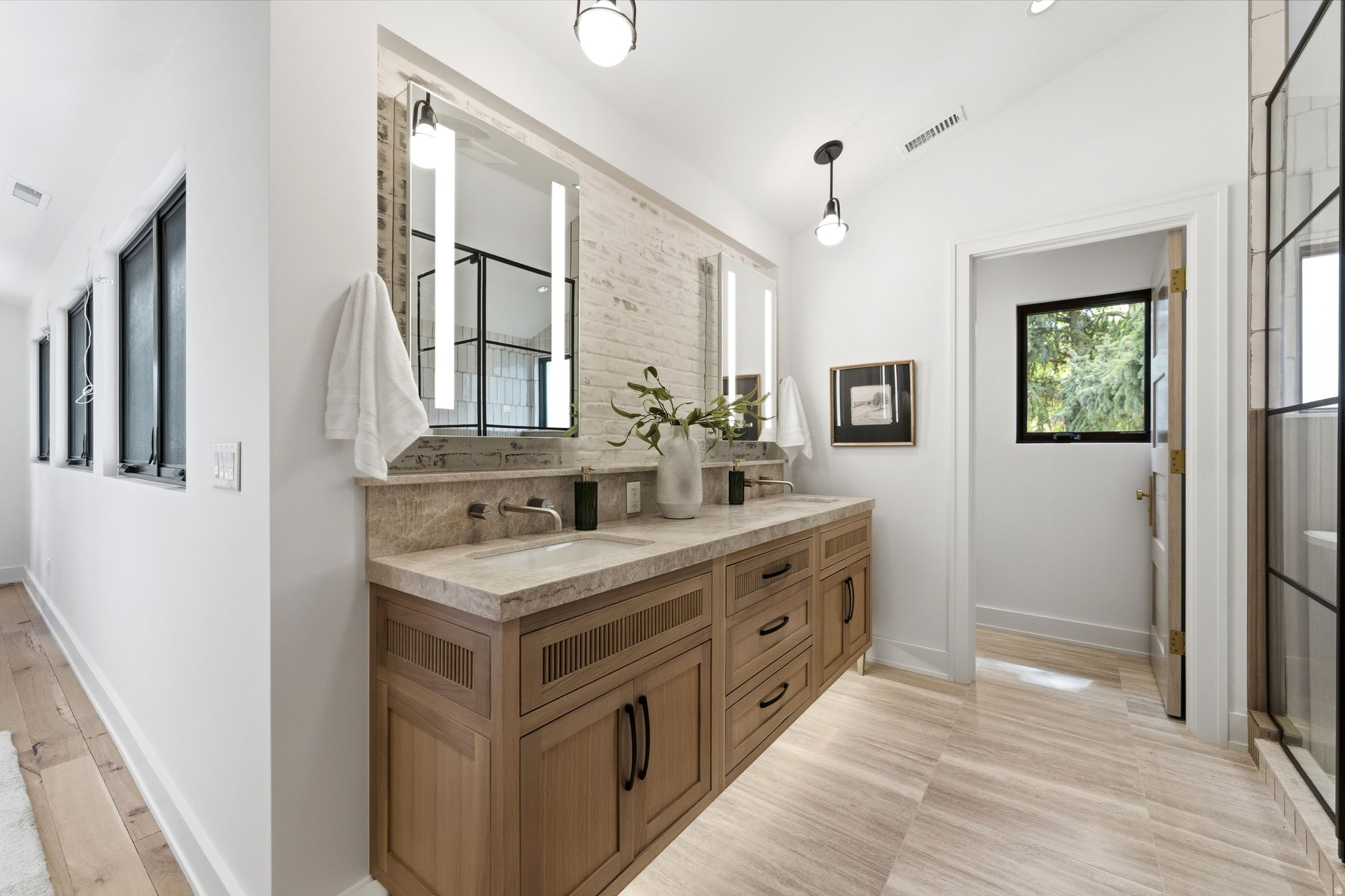 SILVER SPRINGS - Residential