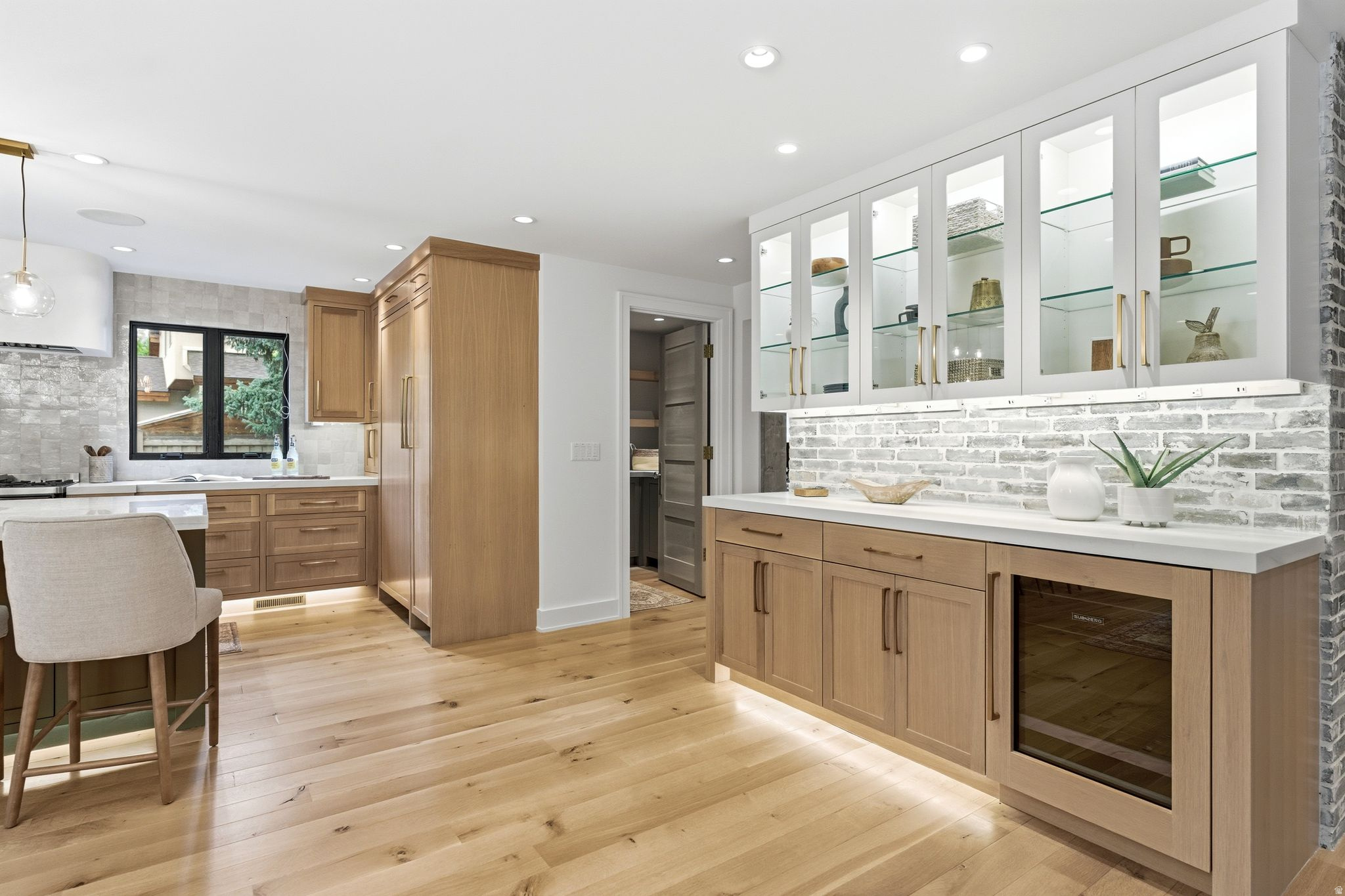 SILVER SPRINGS - Residential