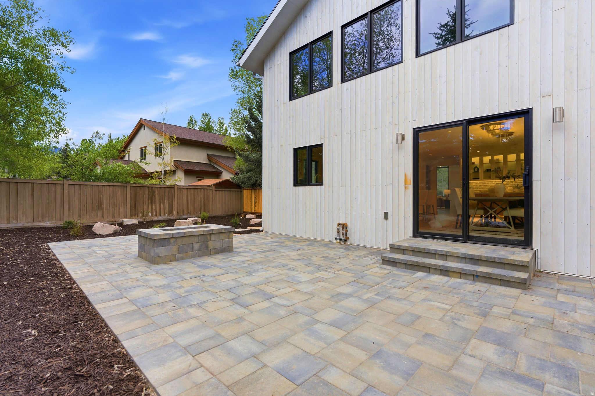 SILVER SPRINGS - Residential