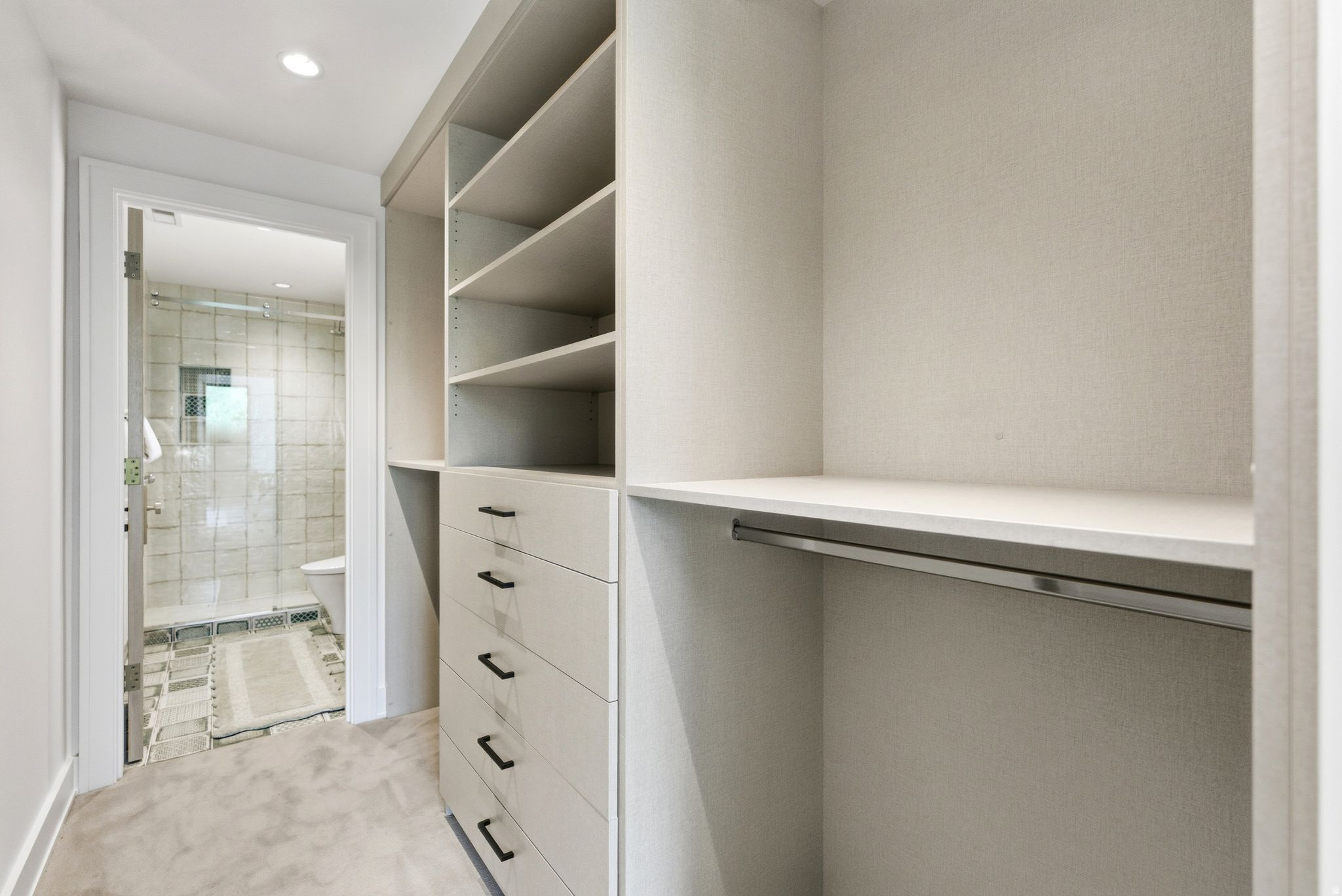 SILVER SPRINGS - Residential