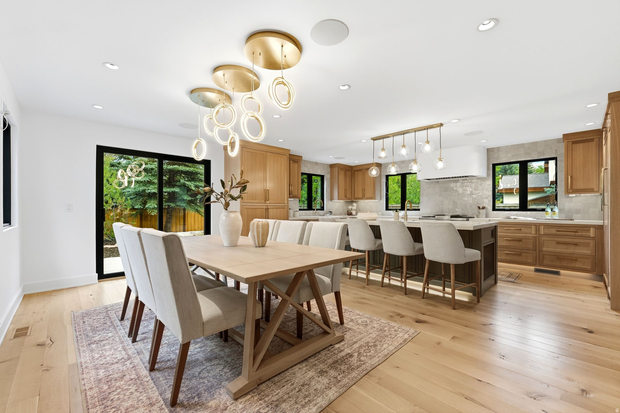 SILVER SPRINGS - Residential