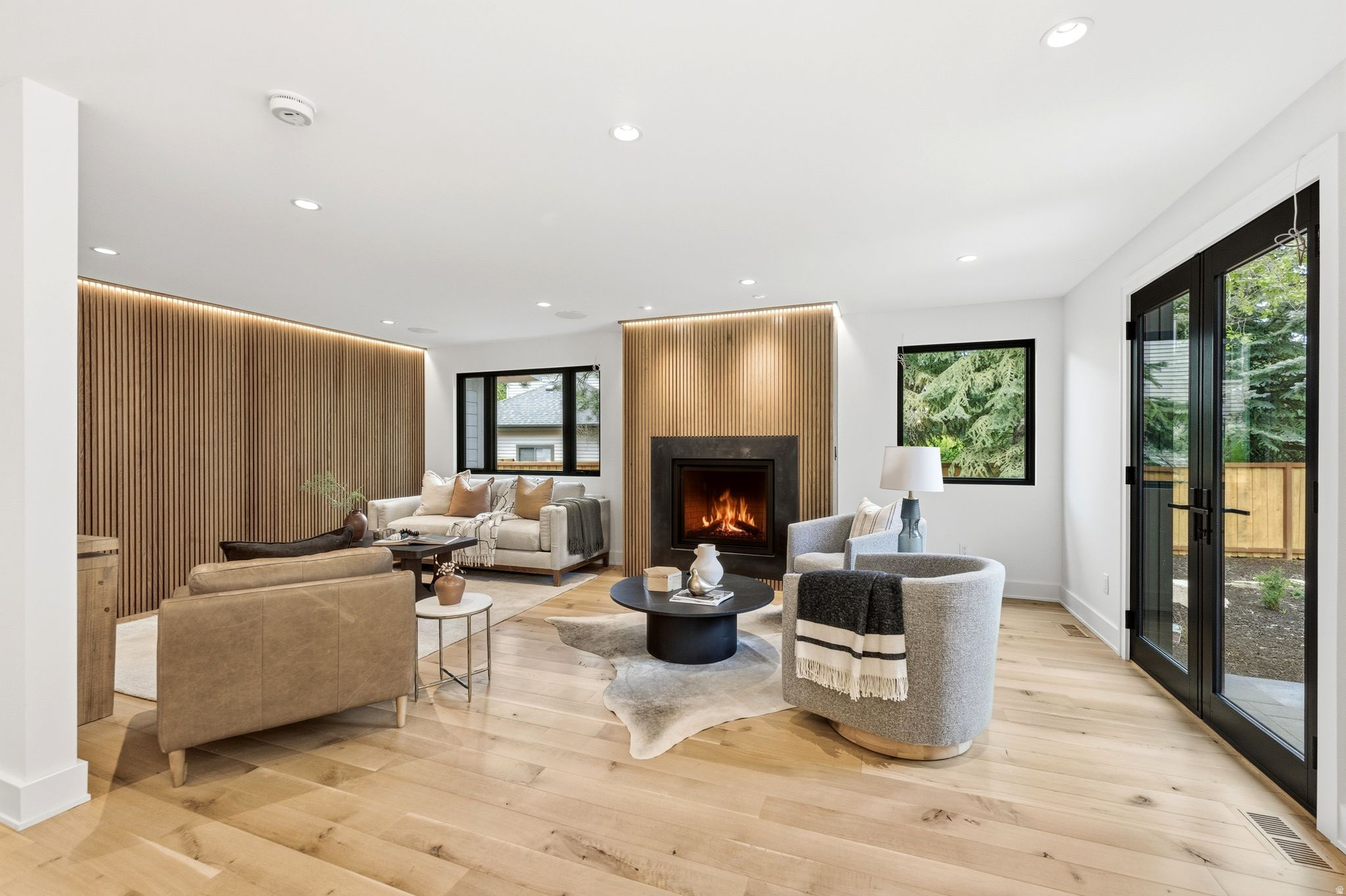 SILVER SPRINGS - Residential