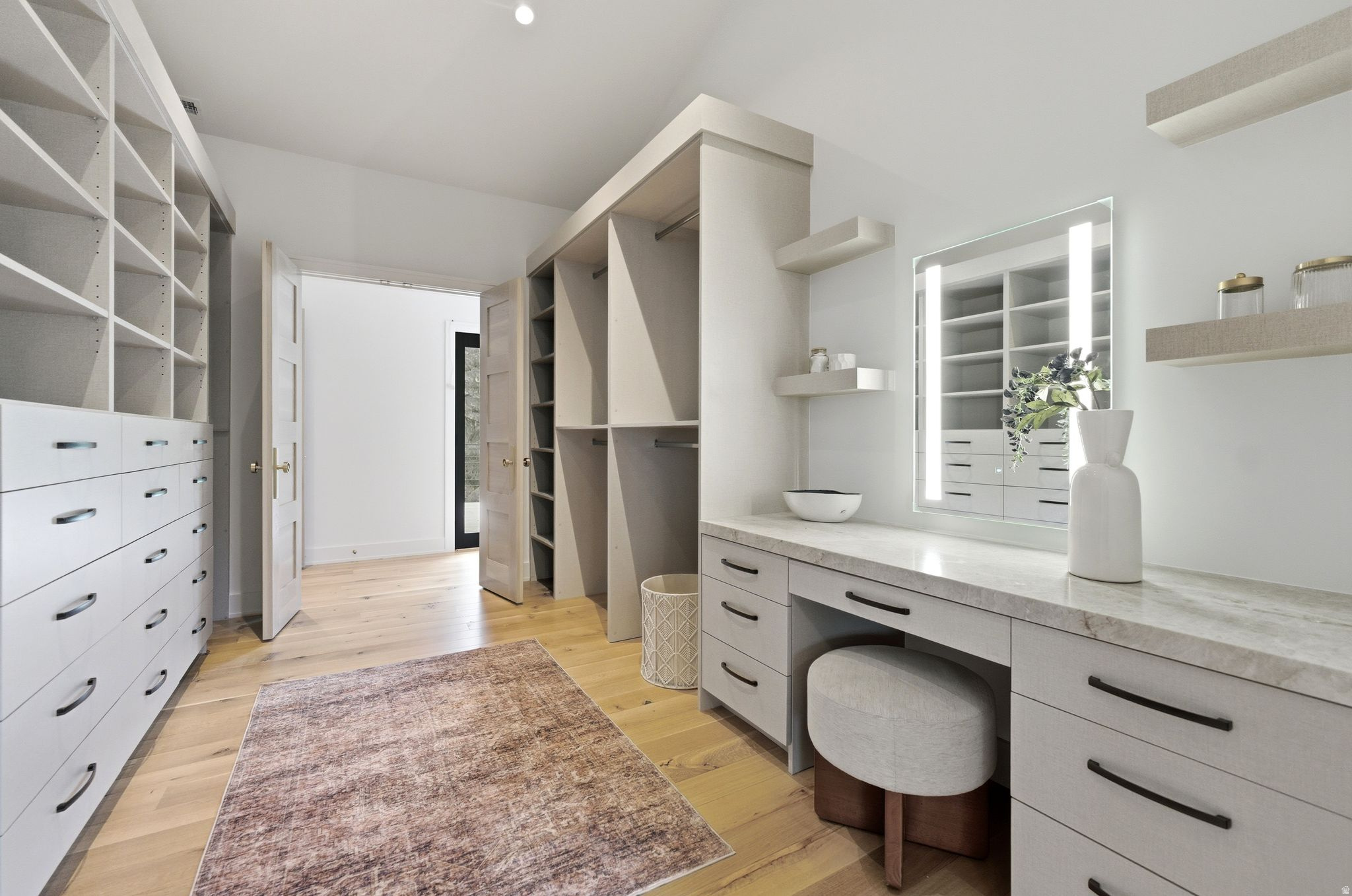 SILVER SPRINGS - Residential