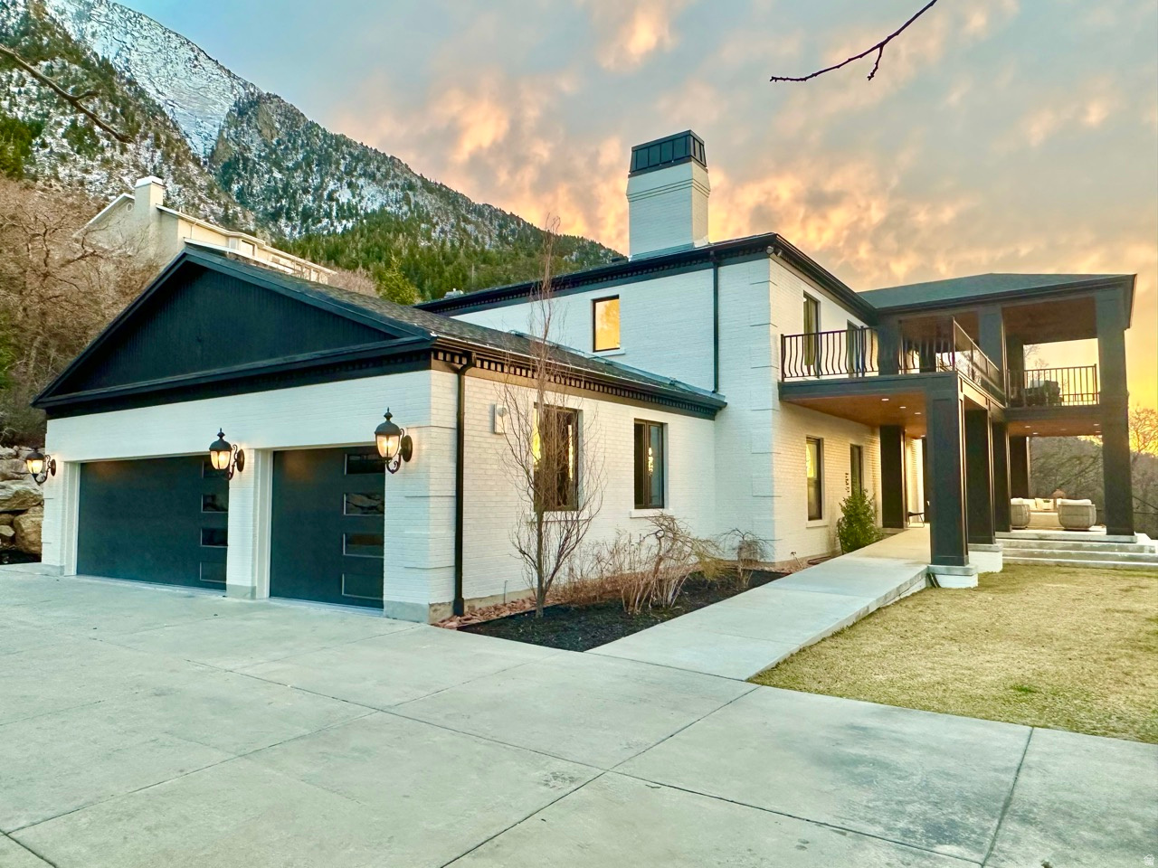 OLYMPUS COVE - Residential