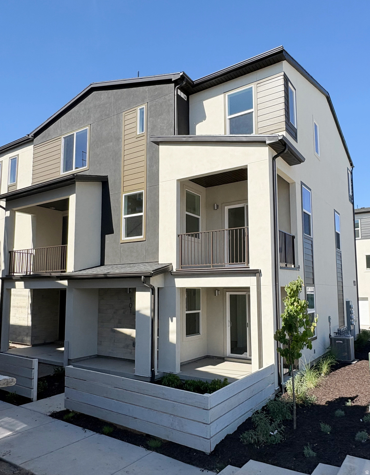 BULLION - Residential