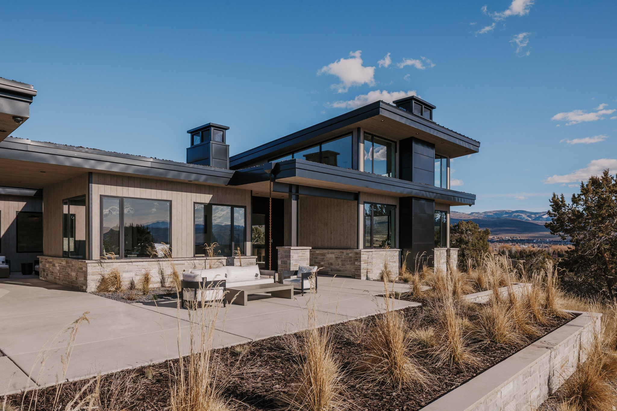 RED LEDGES - Residential