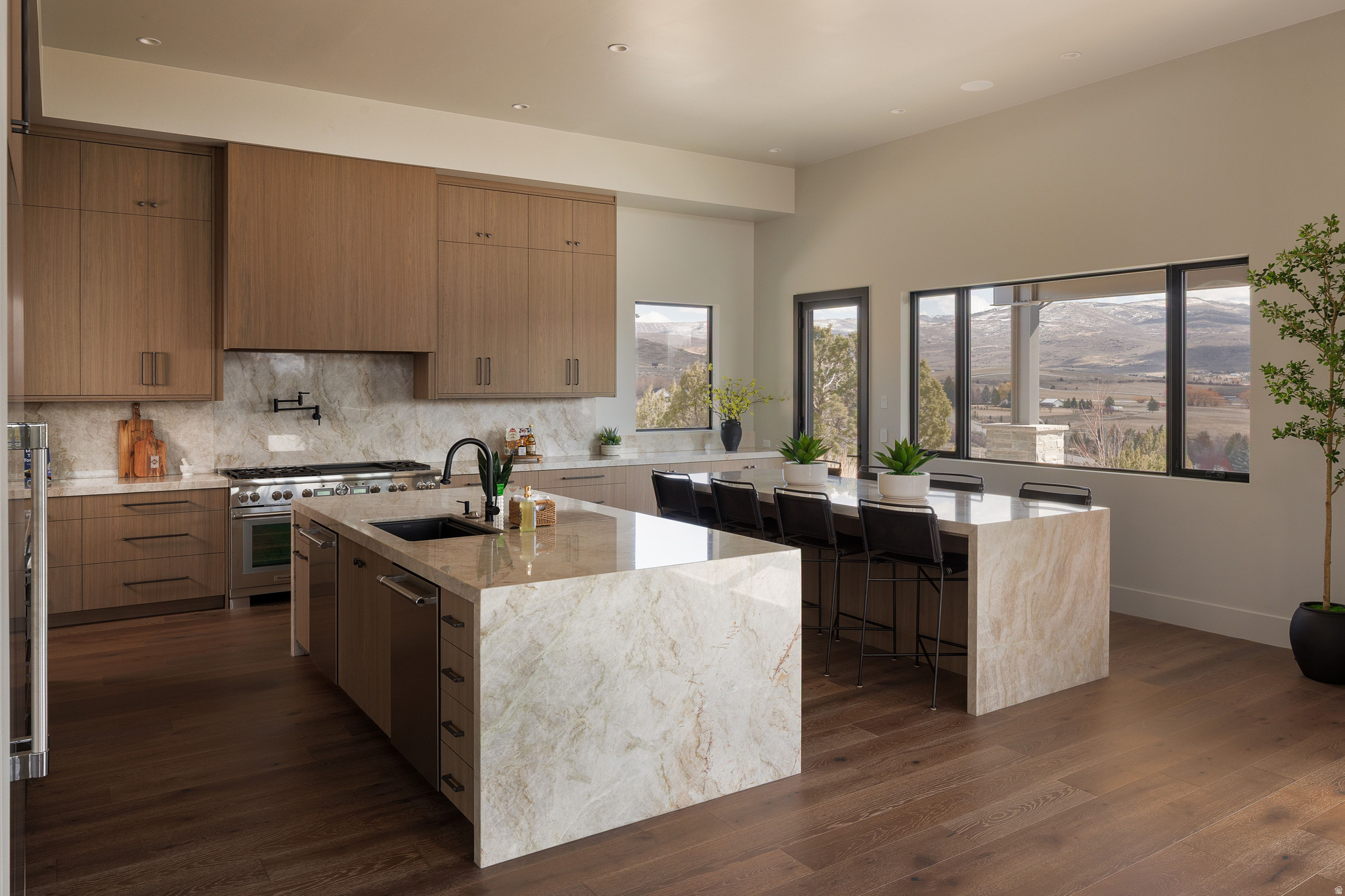 RED LEDGES - Residential