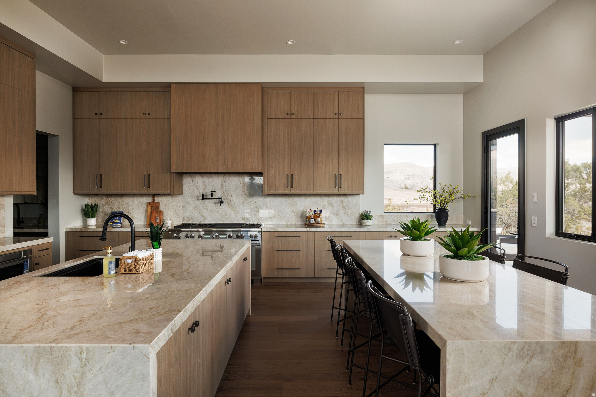 RED LEDGES - Residential