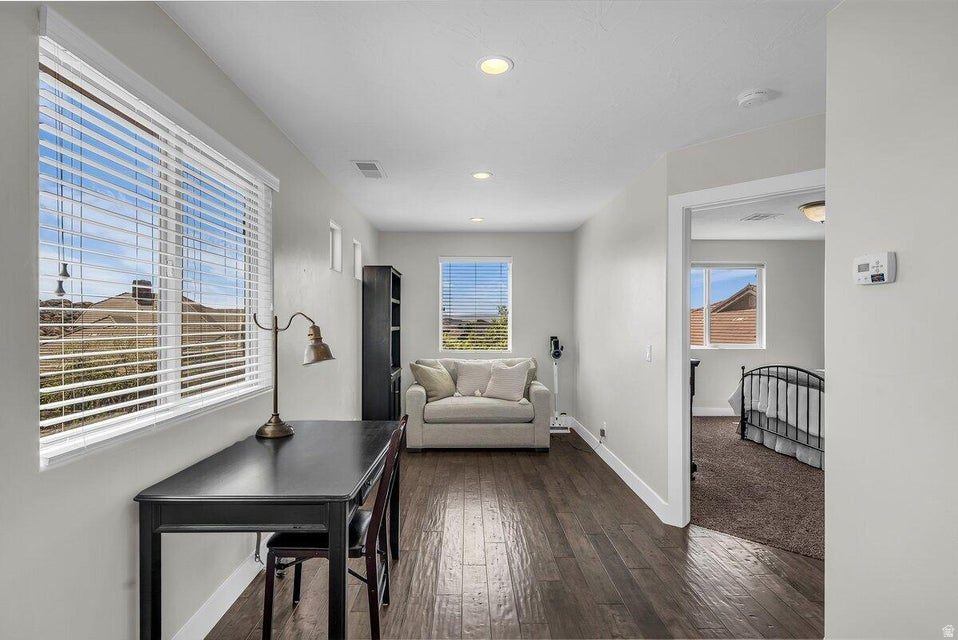 CORAL RIDGE TOWNHOMES PH 3-A - Residential