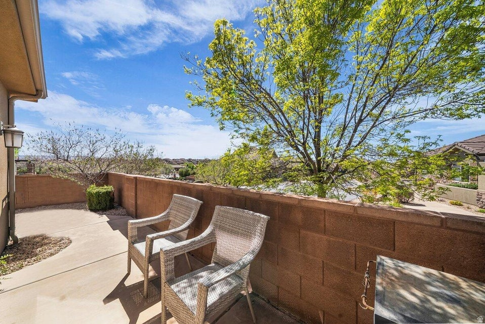 CORAL RIDGE TOWNHOMES PH 3-A - Residential