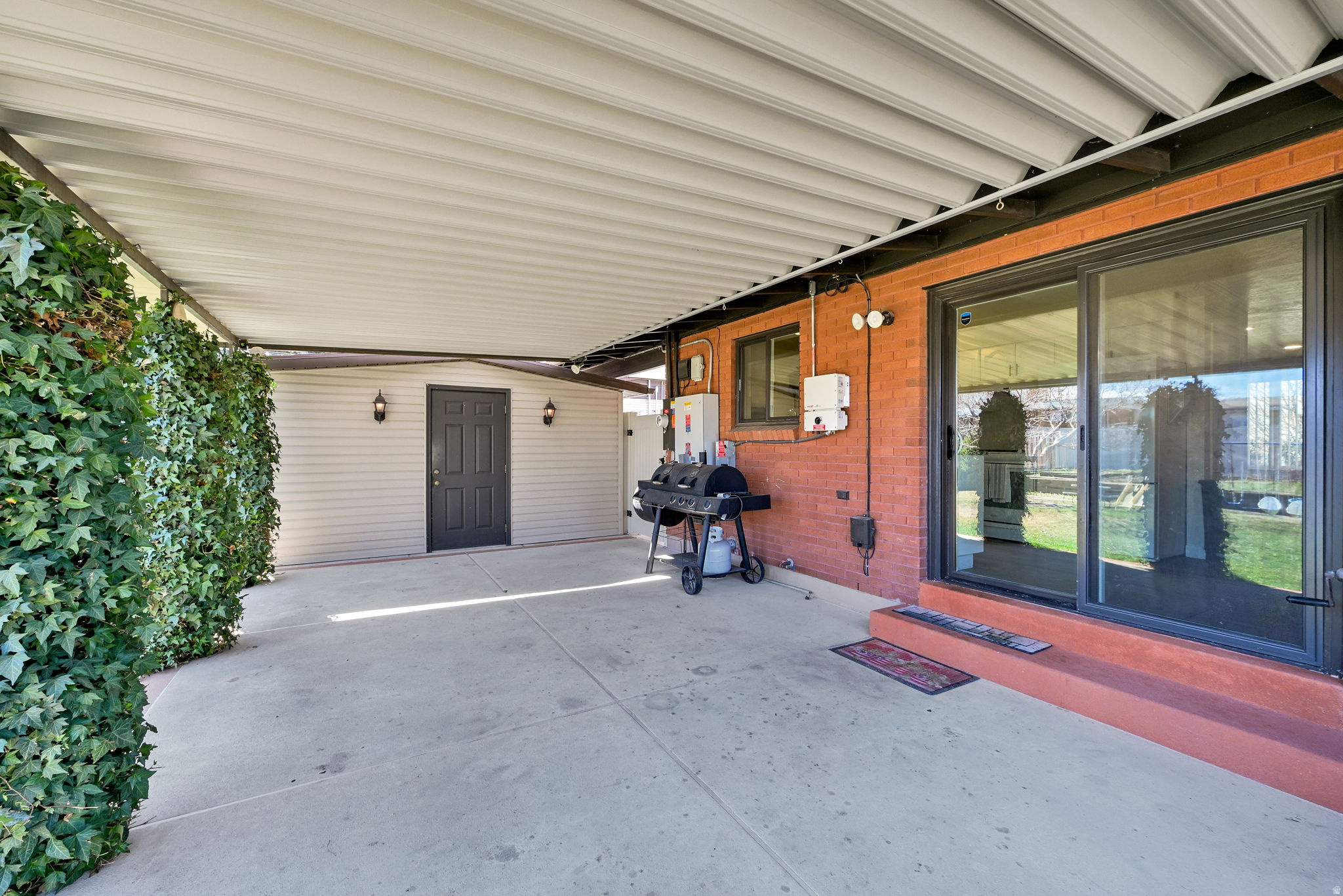 TERRY DALE - Residential