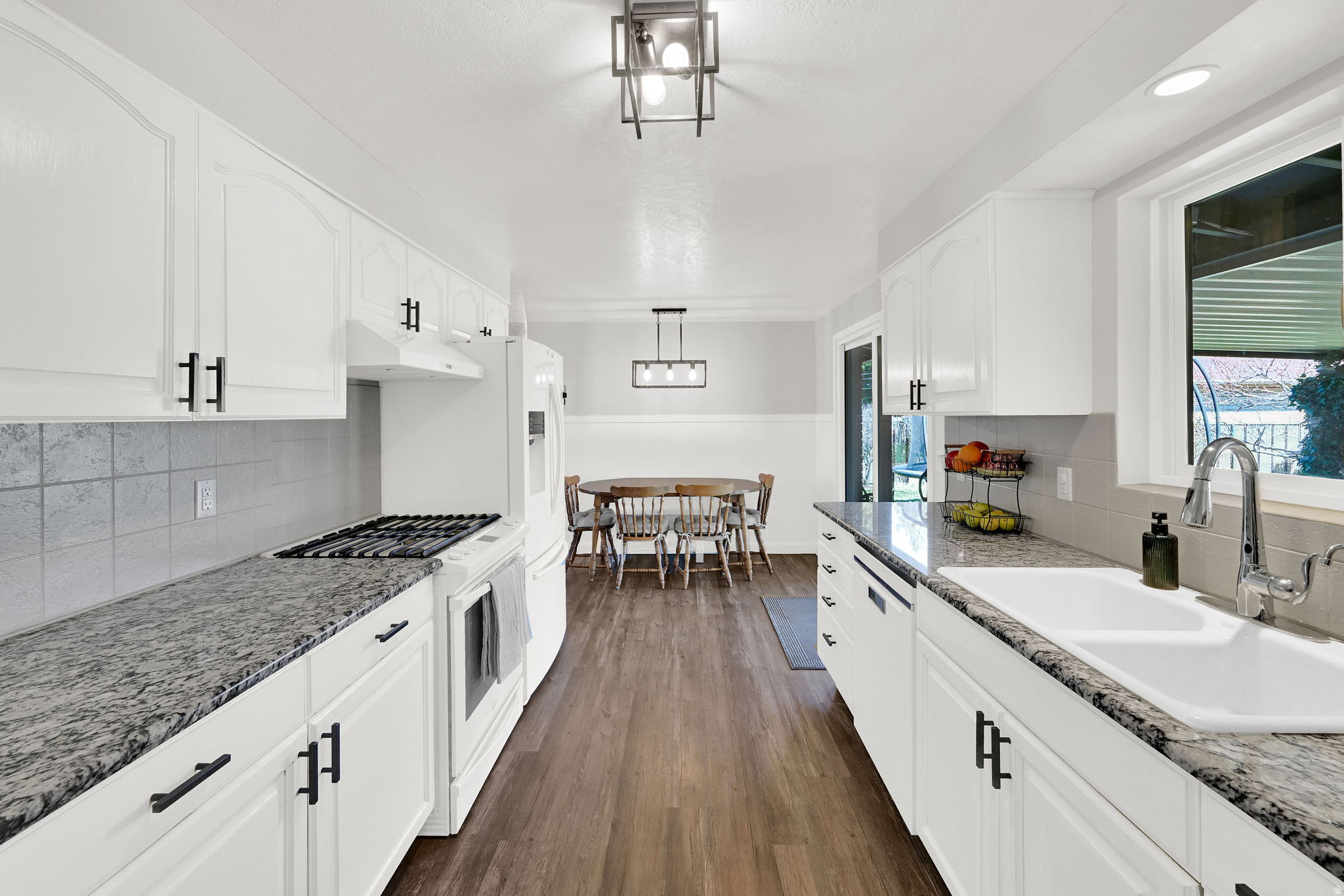 TERRY DALE - Residential