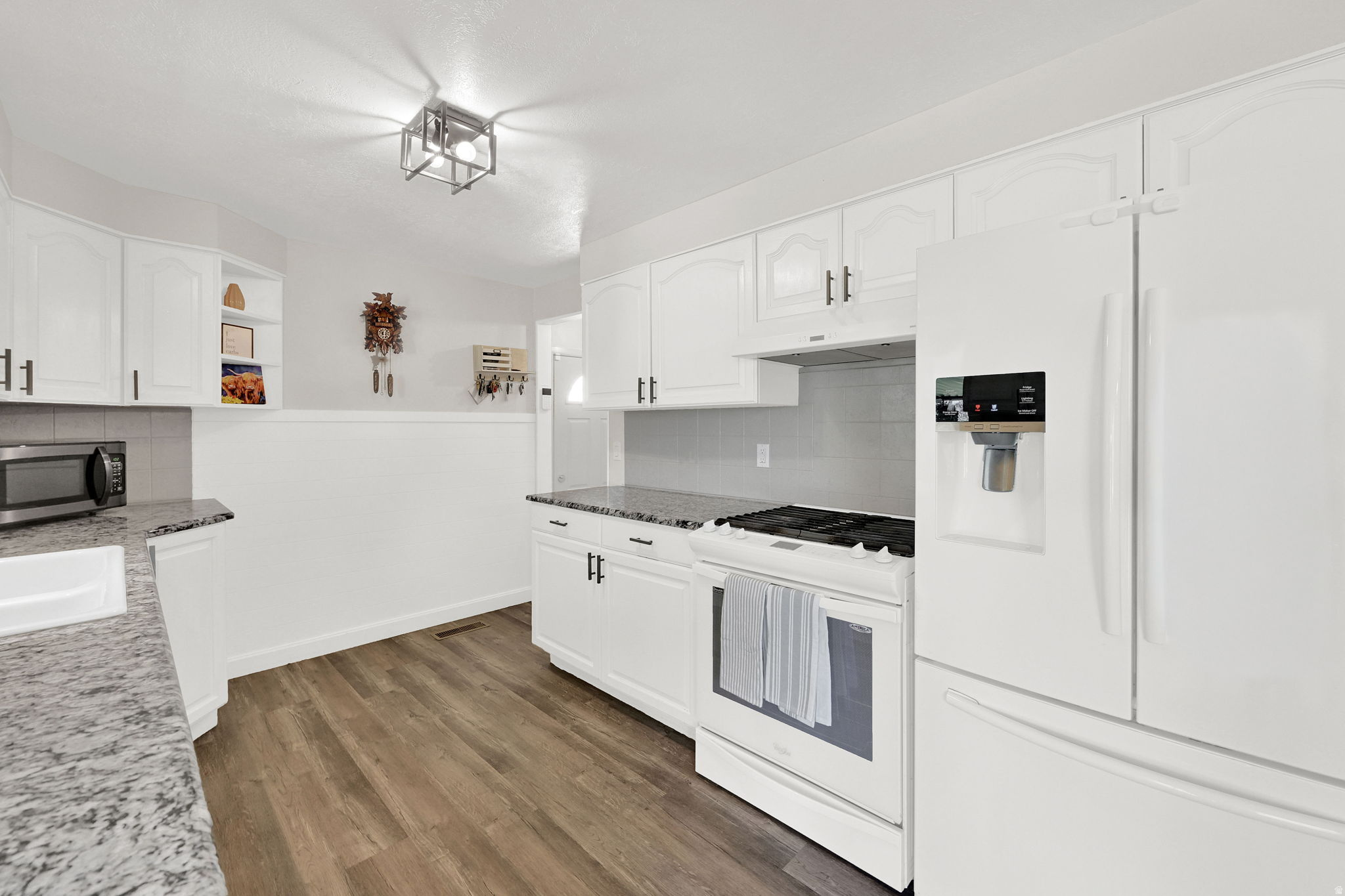 TERRY DALE - Residential