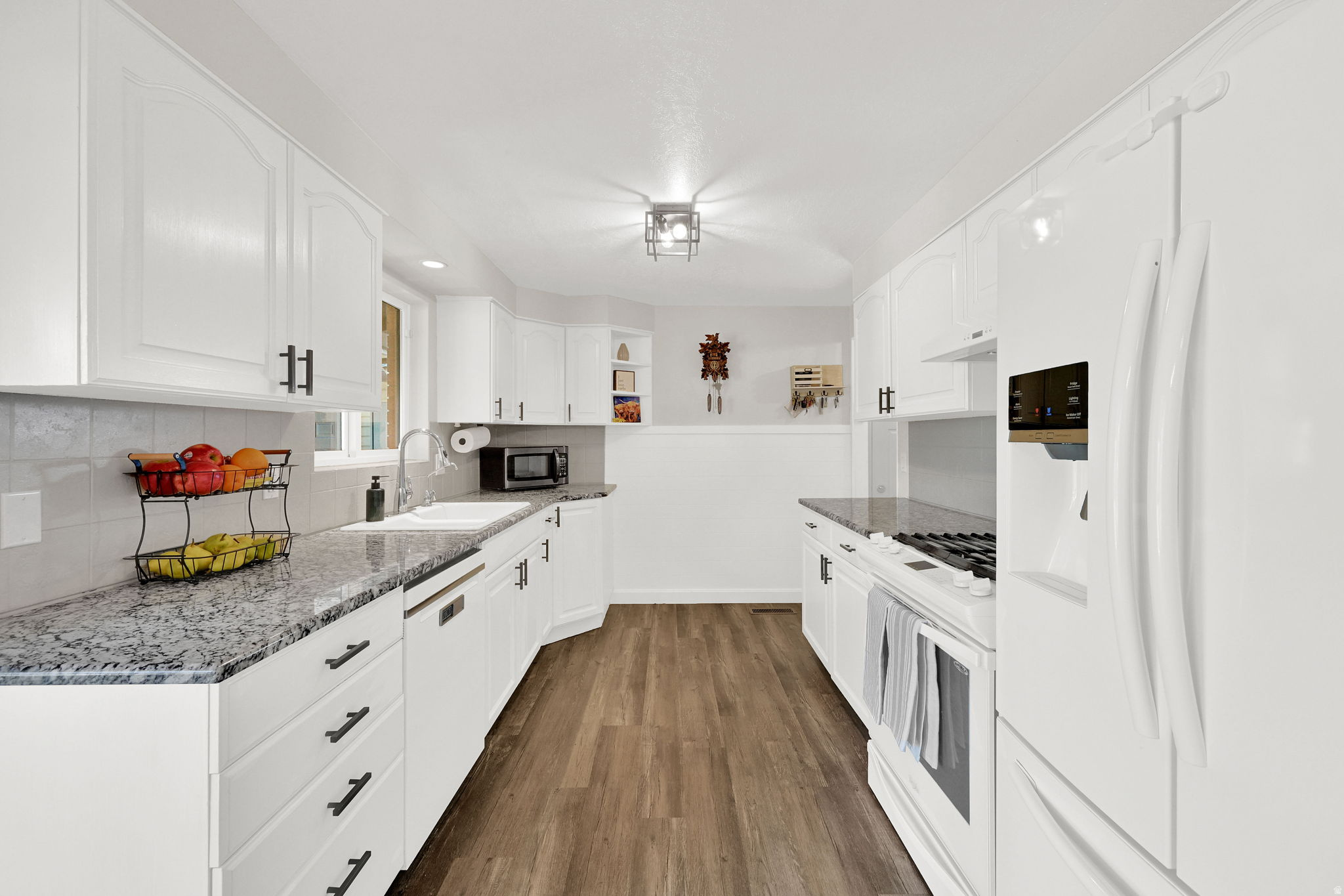 TERRY DALE - Residential